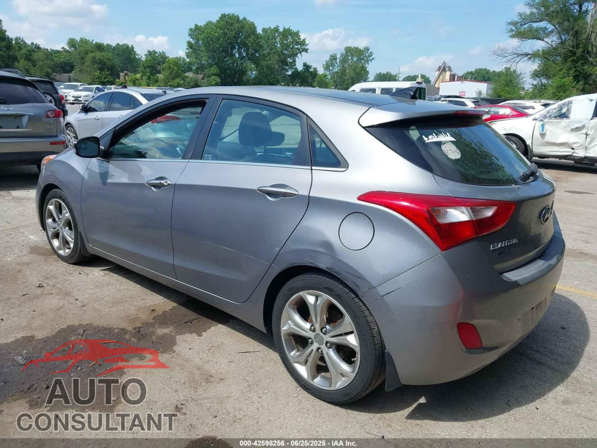HYUNDAI ELANTRA GT 2013 - KMHD35LE2DU150263