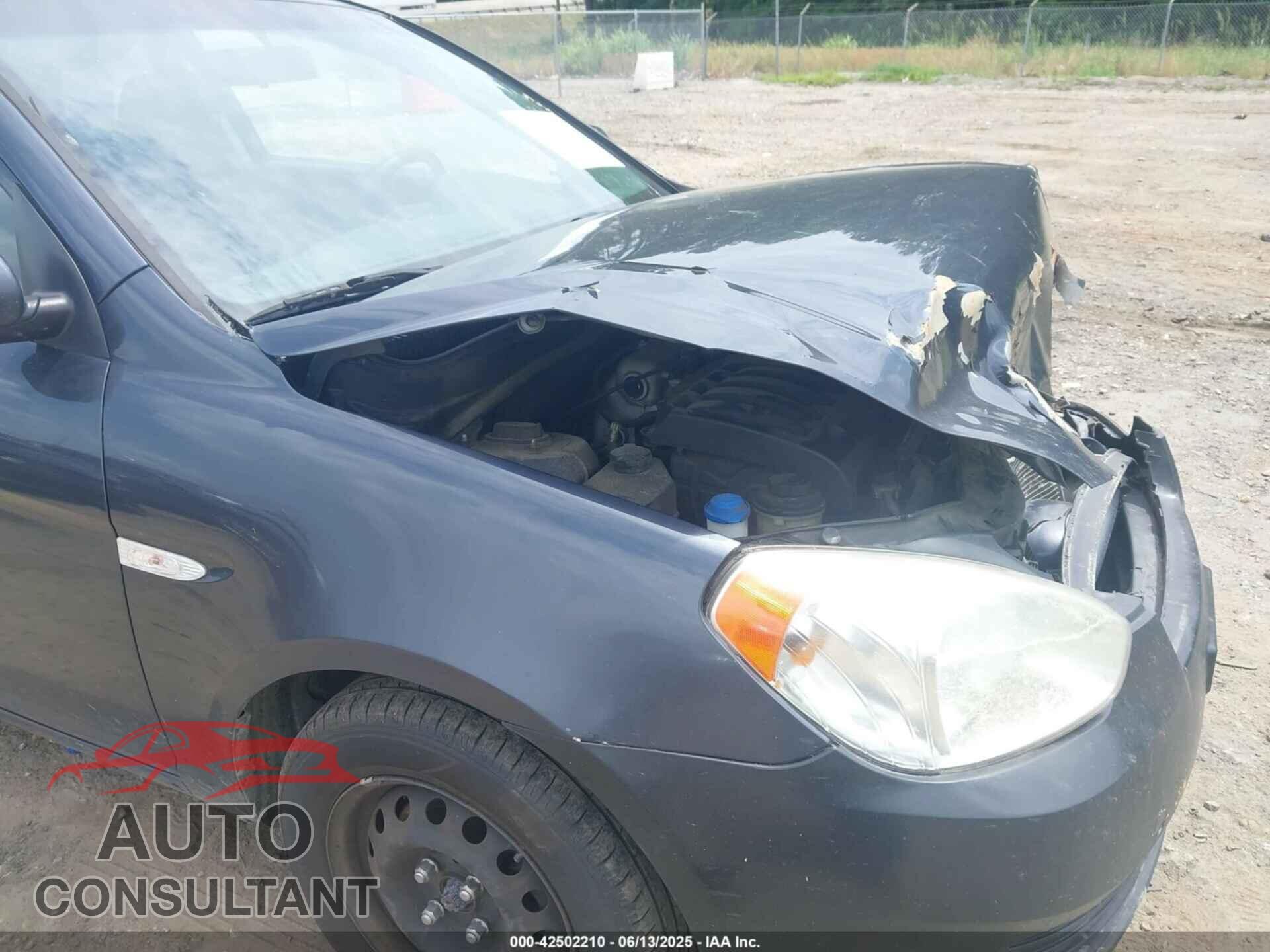 HYUNDAI ACCENT 2011 - KMHCM3AC2BU196123