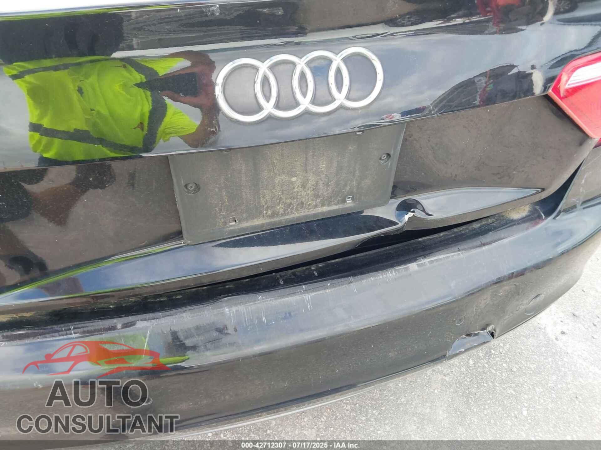 AUDI A5 2009 - WAUDK78T59A028206
