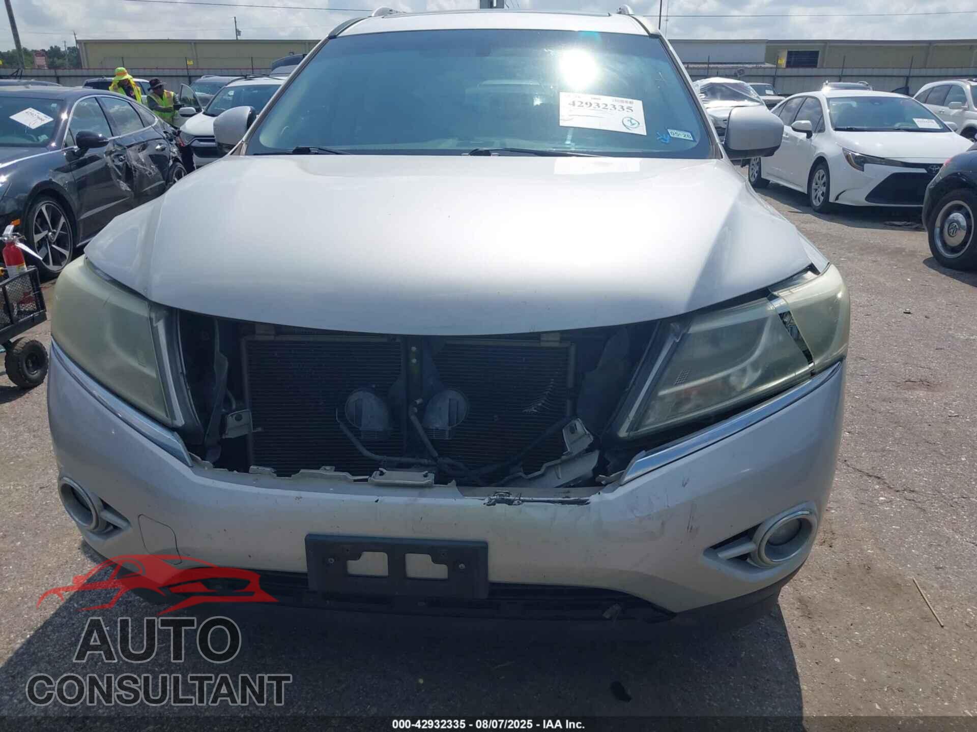 NISSAN PATHFINDER 2015 - 5N1AR2MN6FC647405