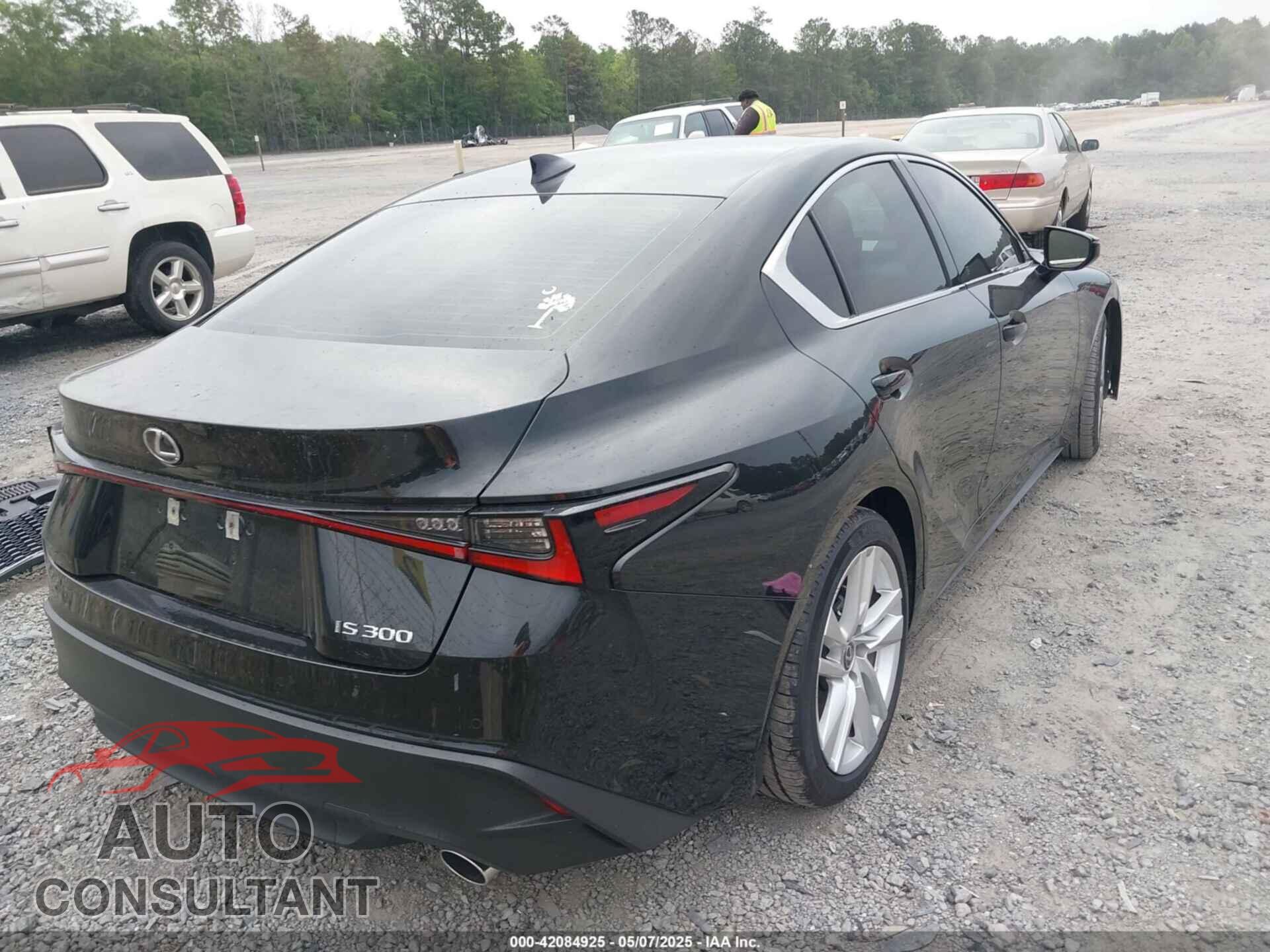 LEXUS IS 300 2024 - JTHCA1D29R5132121