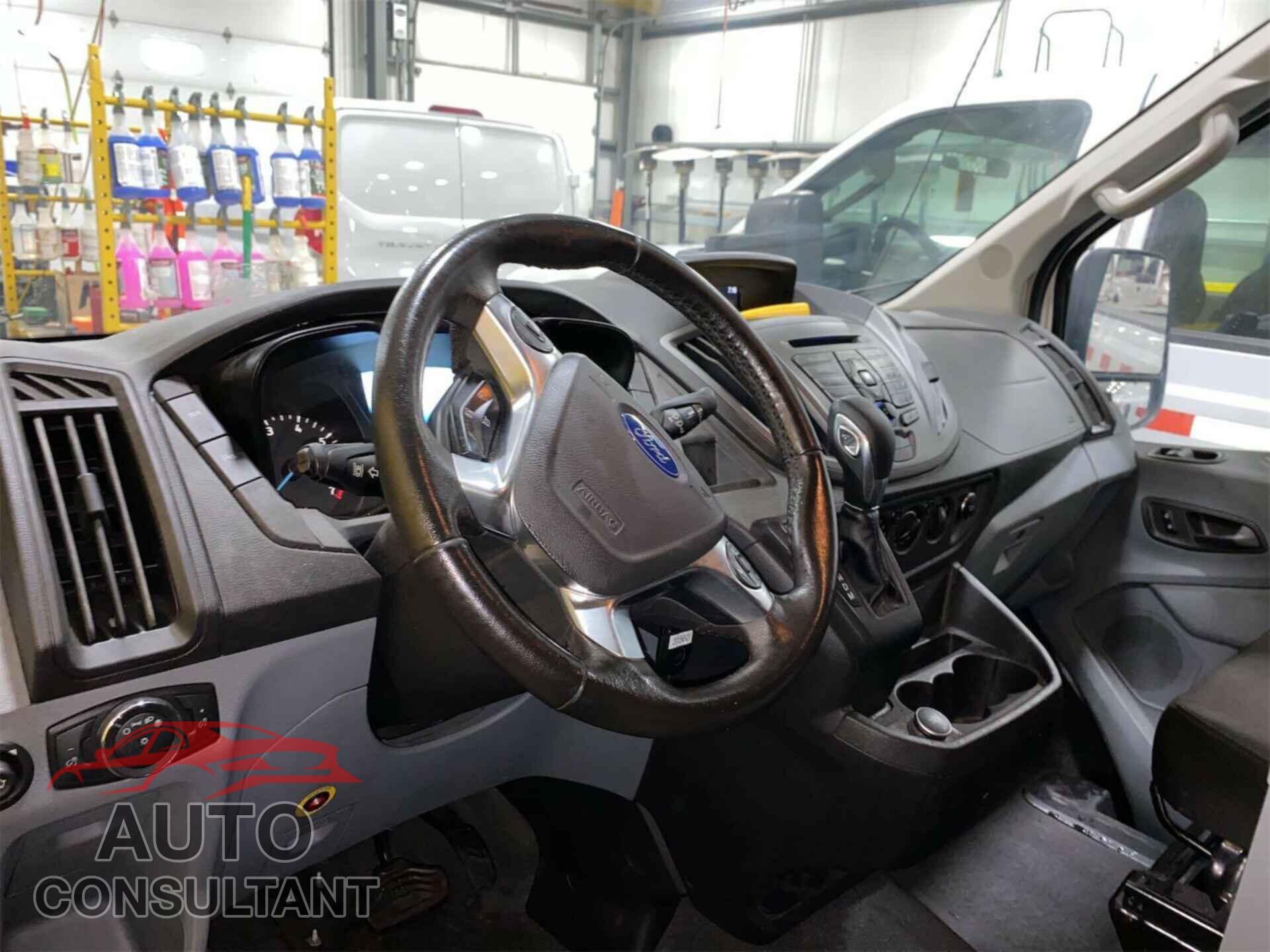 FORD TRANSIT 2019 - 1FTYR1YG5KKA31560