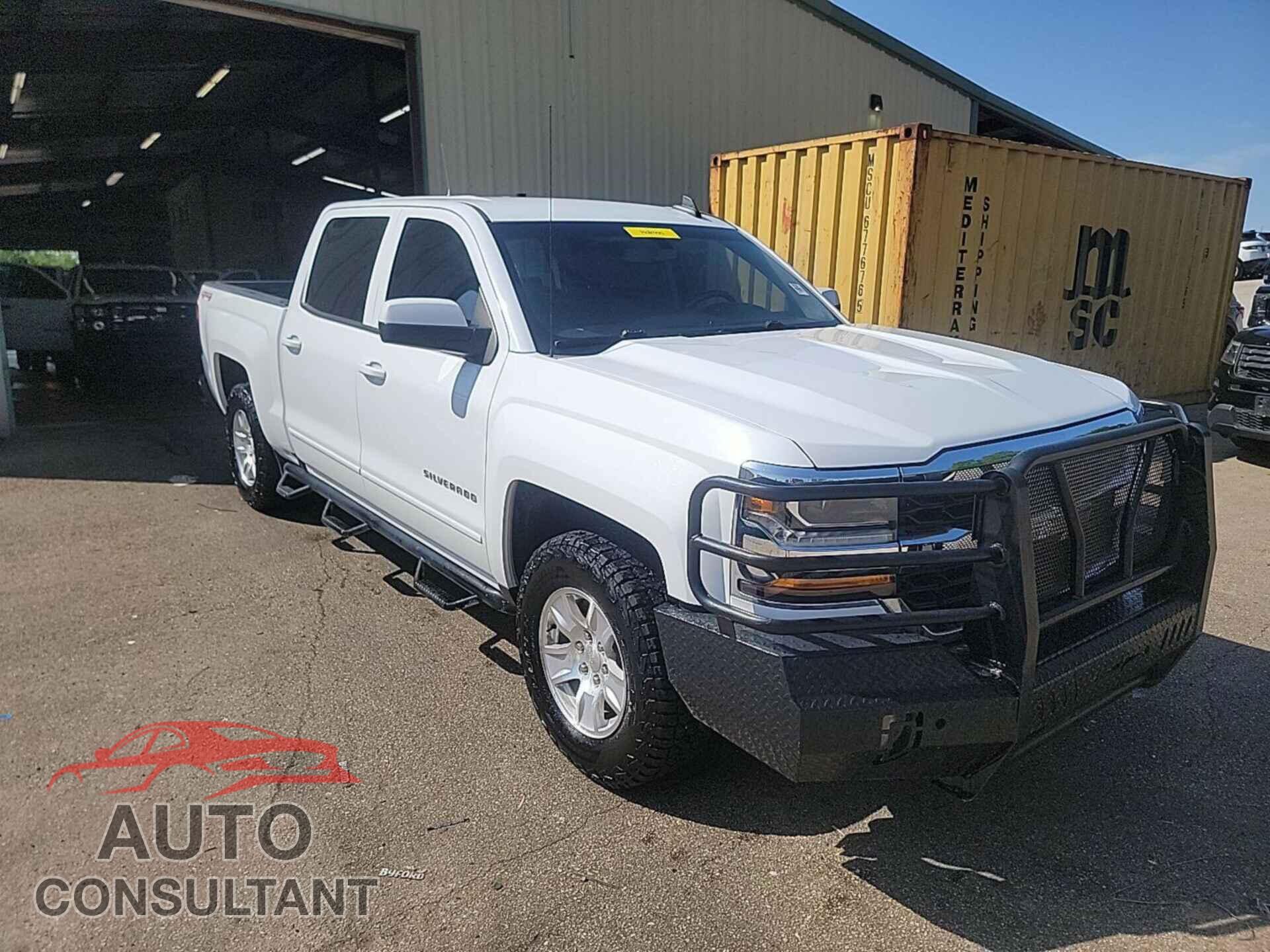 CHEVROLET SILVERADO 2017 - 3GCUKREC8HG324467