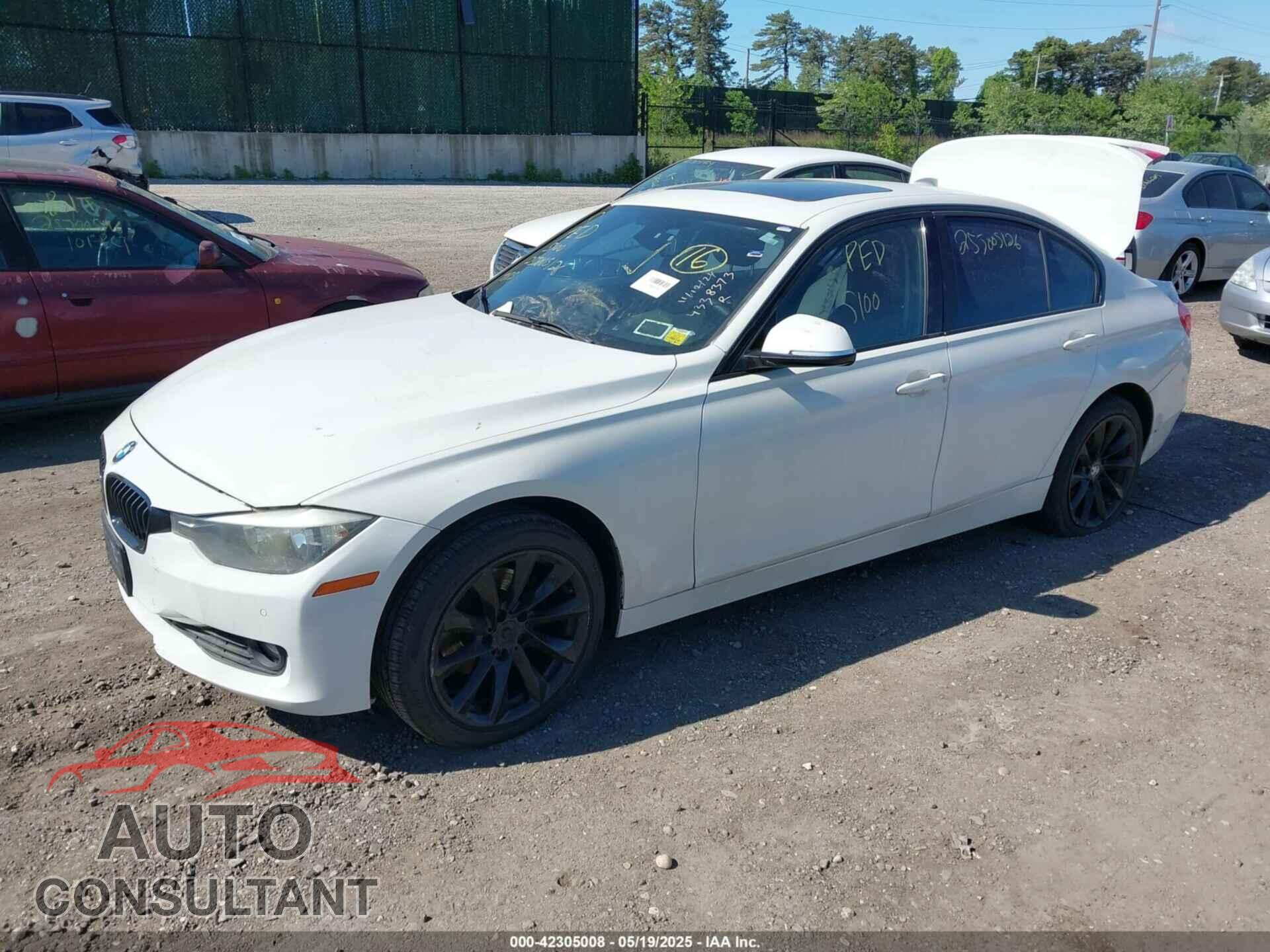 BMW 320I 2015 - WBA3C3G51FNT53430