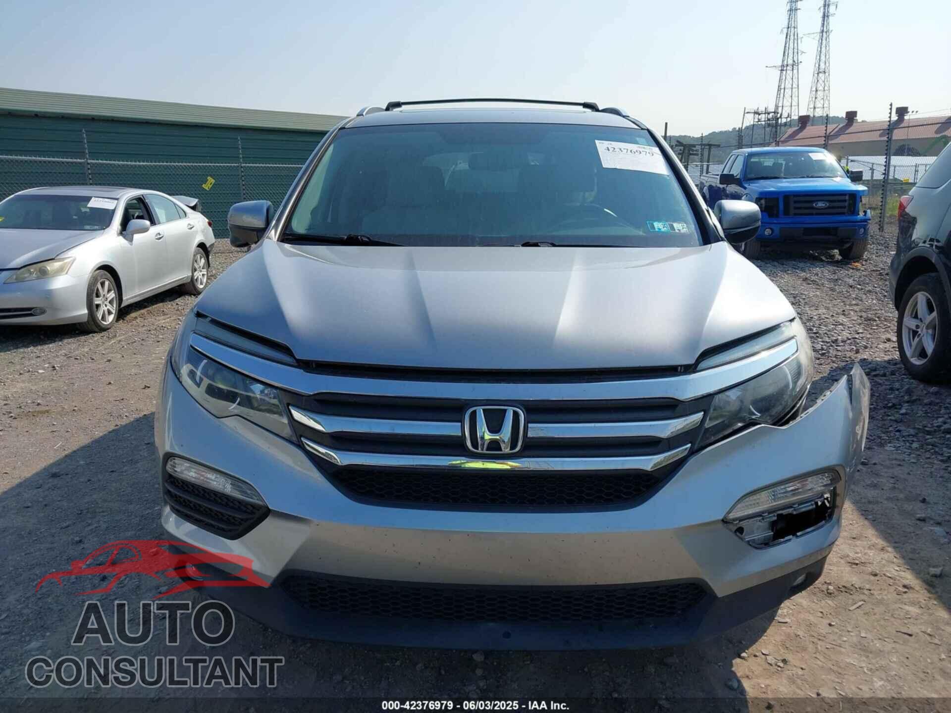 HONDA PILOT 2017 - 5FNYF6H55HB087797