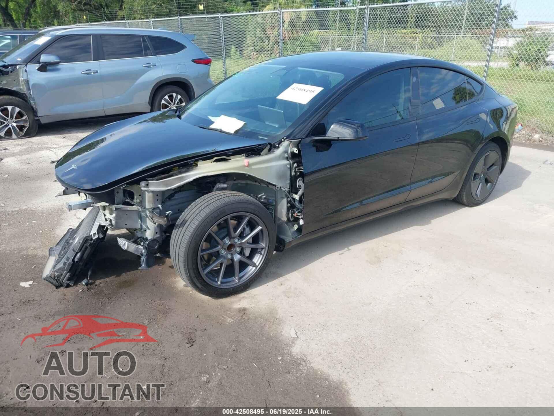 TESLA MODEL 3 2023 - 5YJ3E1EA0PF589066