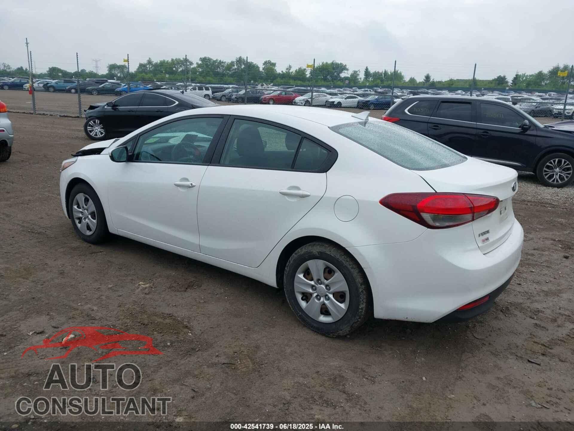 KIA FORTE 2017 - 3KPFL4A77HE048165