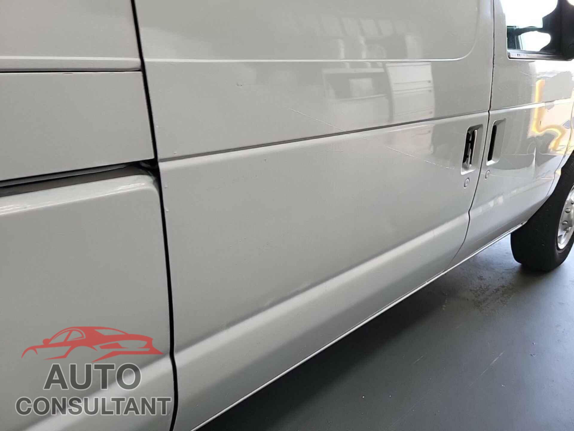 FORD ECONOLINE 2010 - 1FTNE2EW1ADA72108