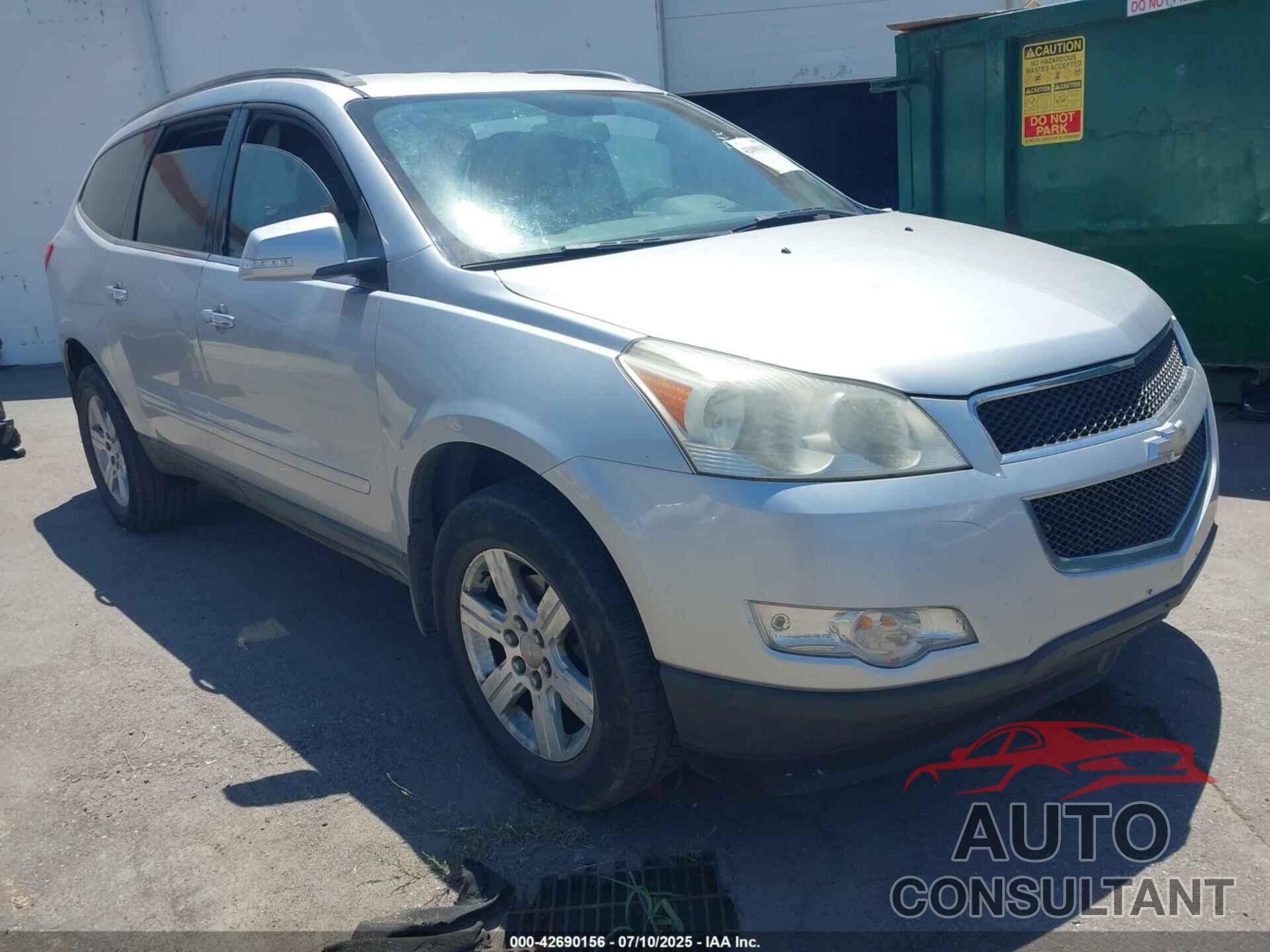 CHEVROLET TRAVERSE 2011 - 1GNKVGED2BJ120689
