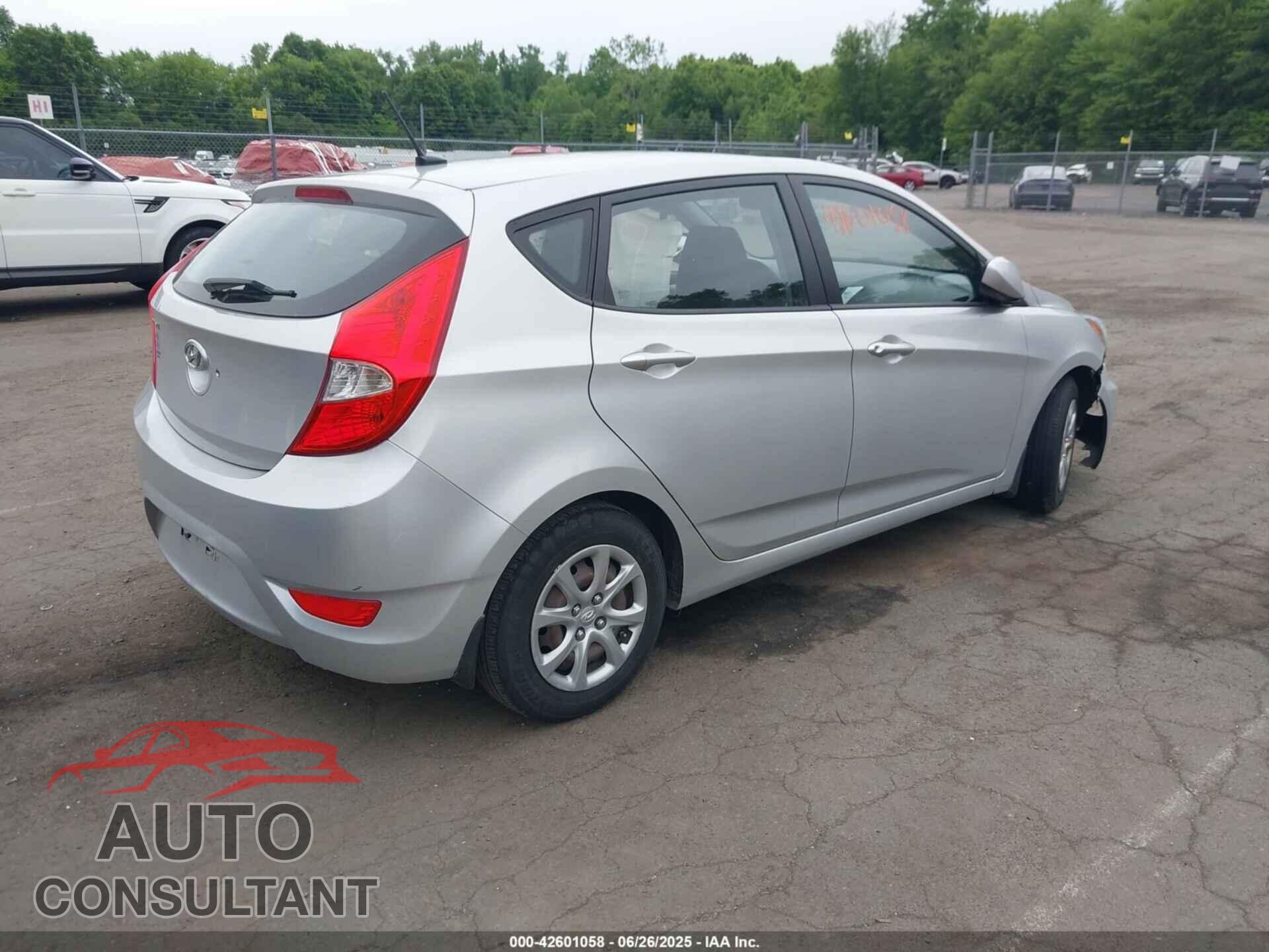 HYUNDAI ACCENT 2013 - KMHCT5AE3DU083882