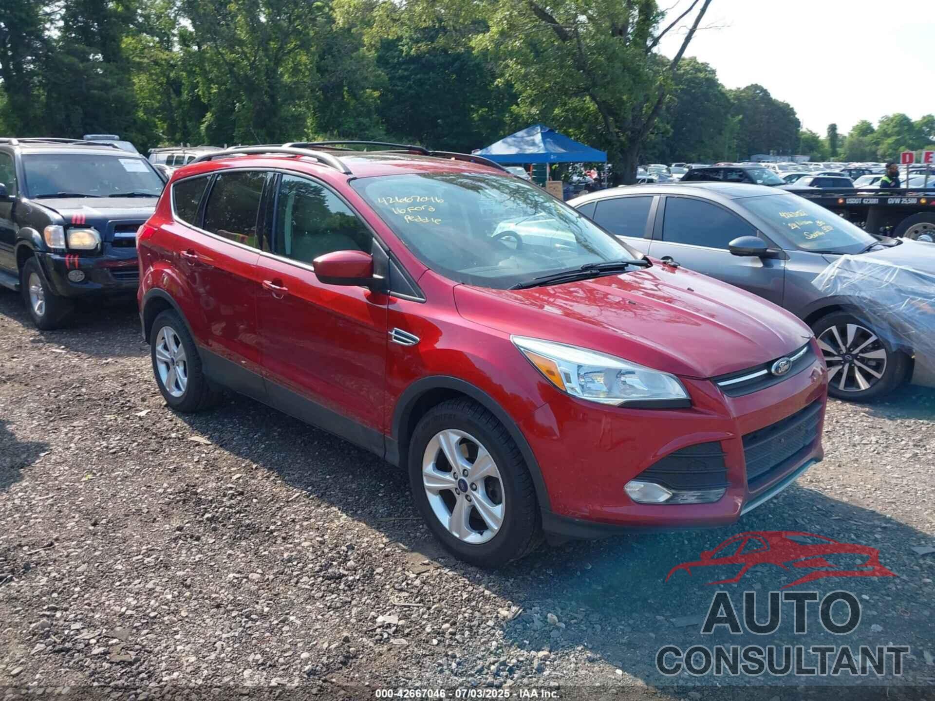 FORD ESCAPE 2016 - 1FMCU9GX1GUB64946