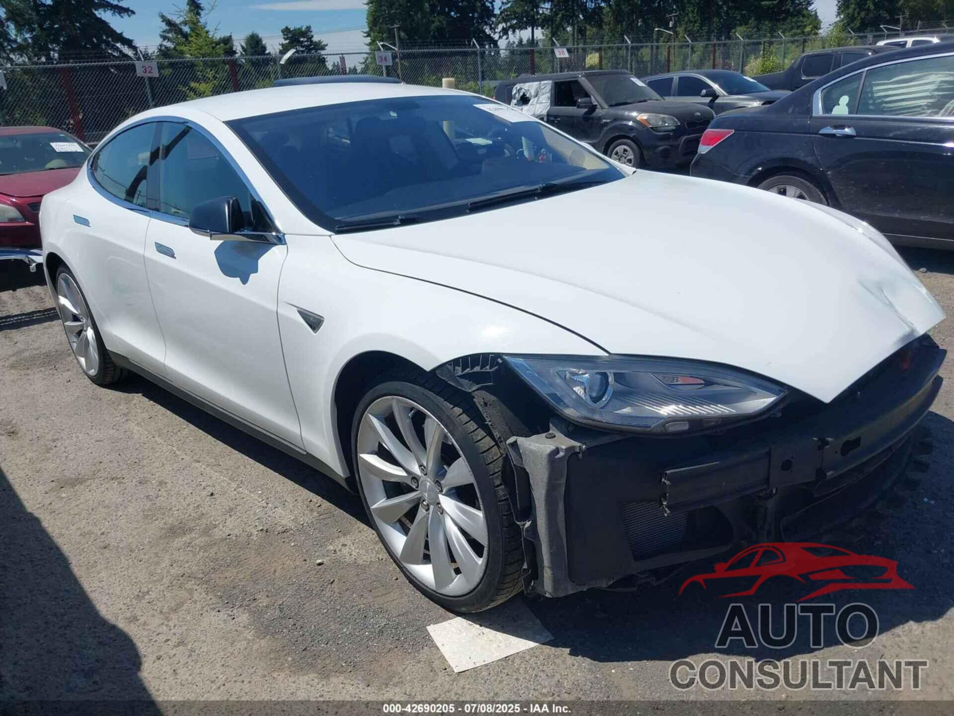 TESLA MODEL S 2014 - 5YJSA1H18EFP29428