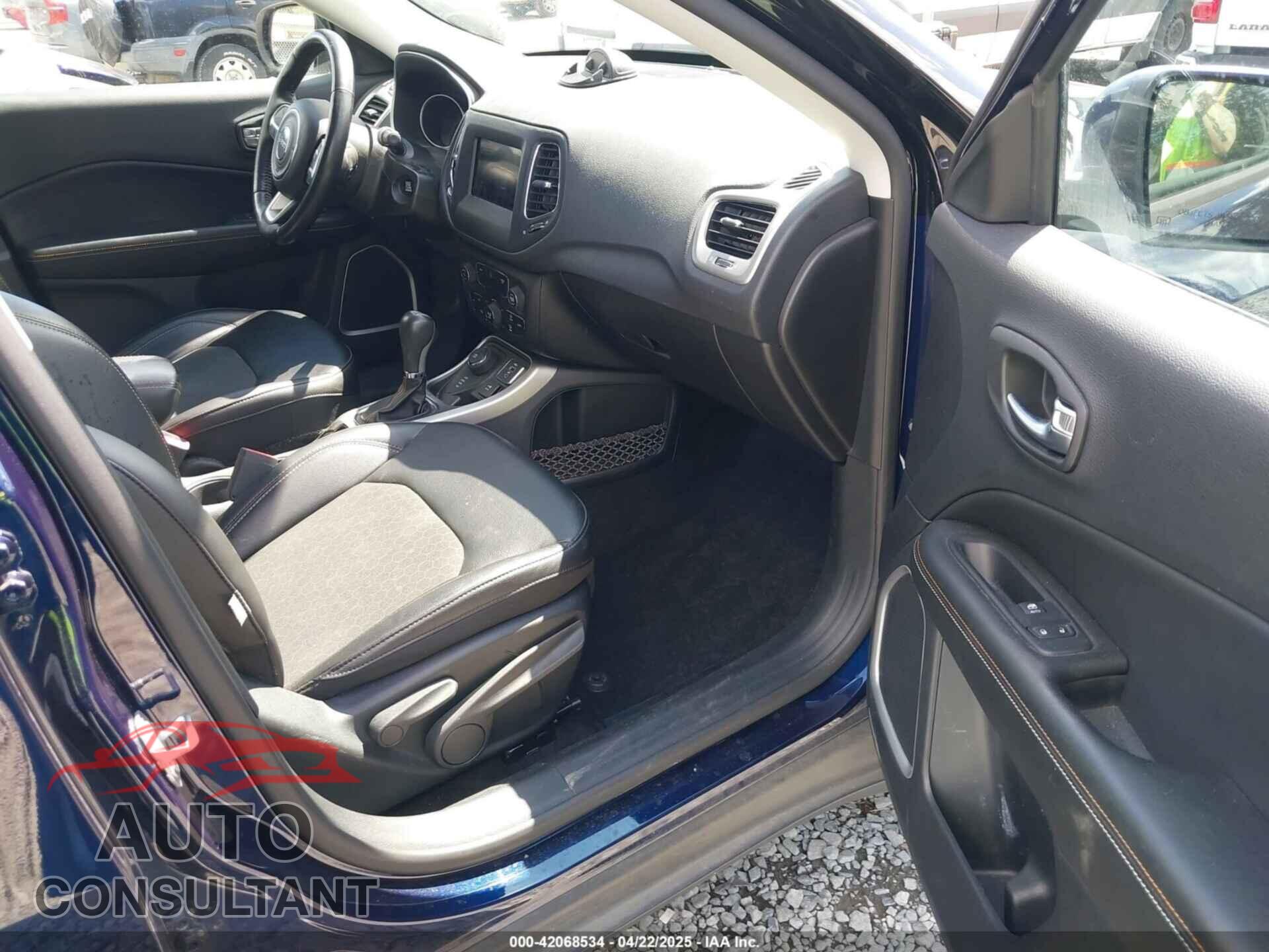 JEEP COMPASS 2019 - 3C4NJDBB3KT846931