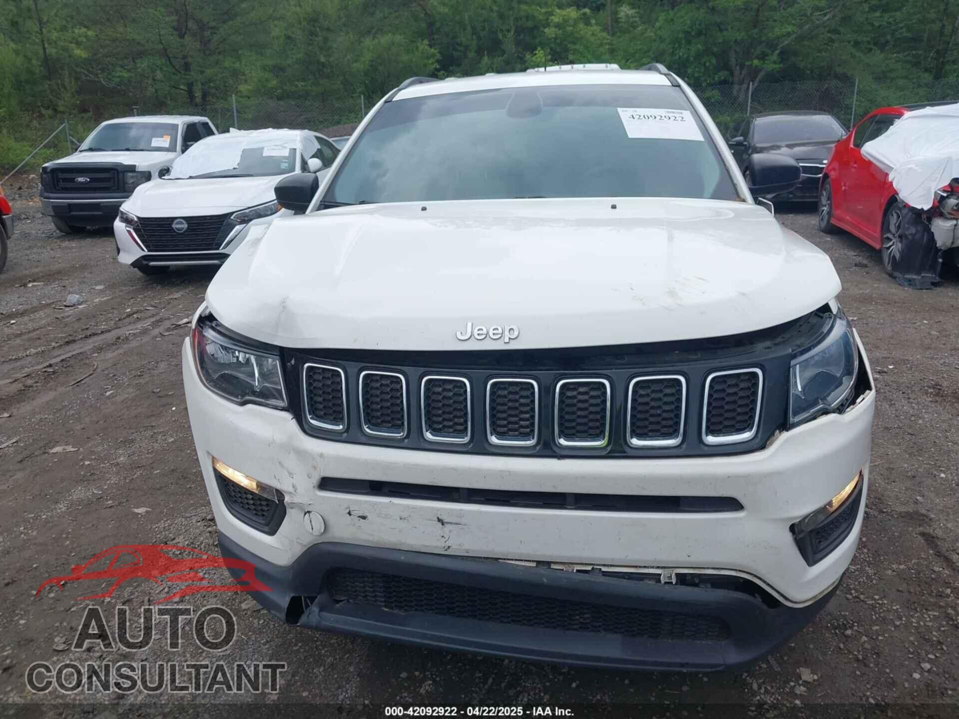 JEEP COMPASS 2018 - 3C4NJCAB4JT250799