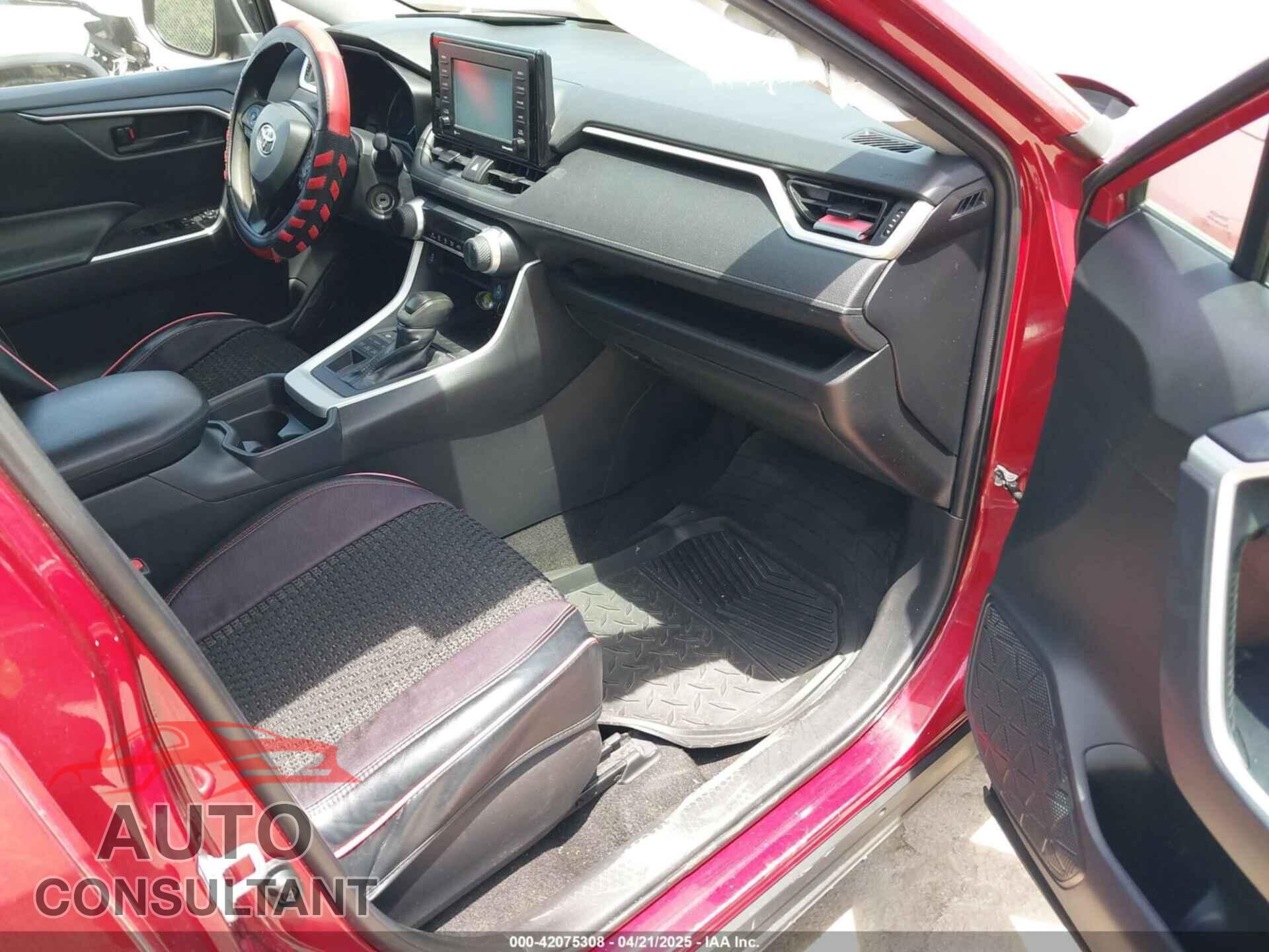 TOYOTA RAV4 2020 - 2T3F1RFV3LC096884