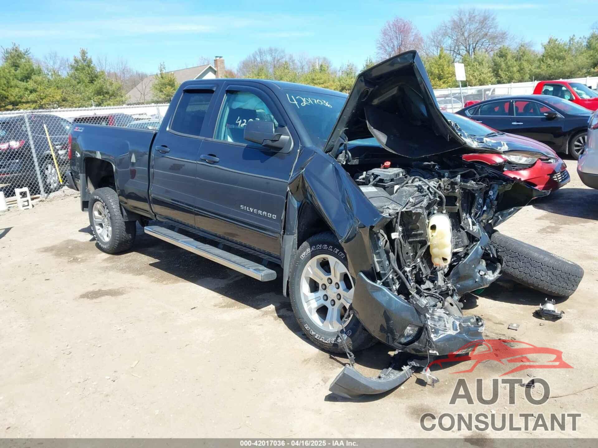 CHEVROLET SILVERADO 1500 2017 - 1GCVKREC2HZ374673