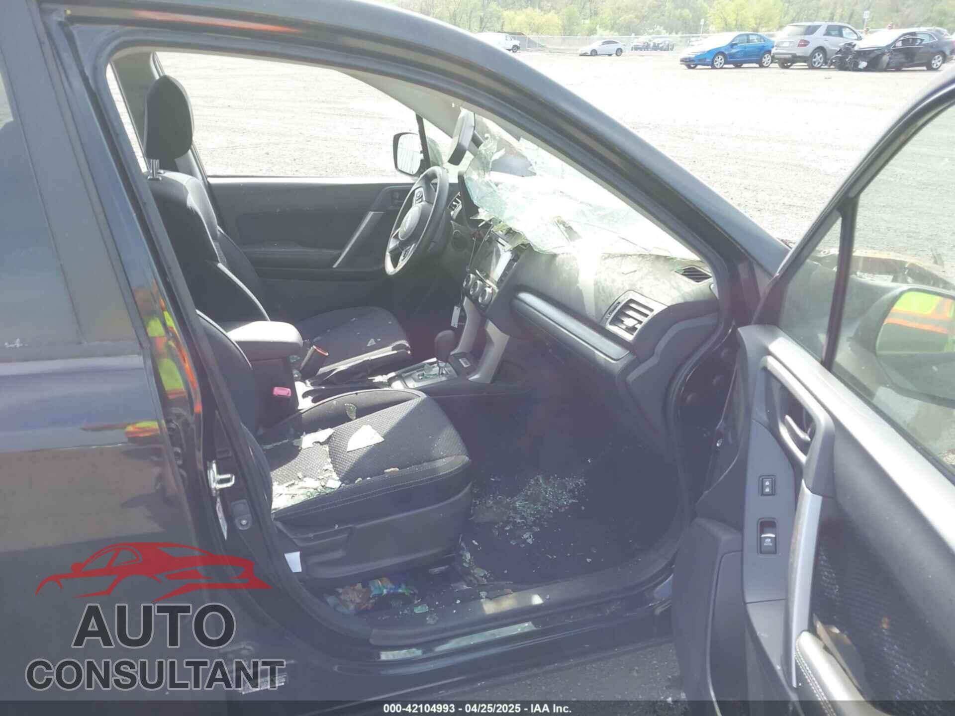 SUBARU FORESTER 2017 - JF2SJAGC8HH521428