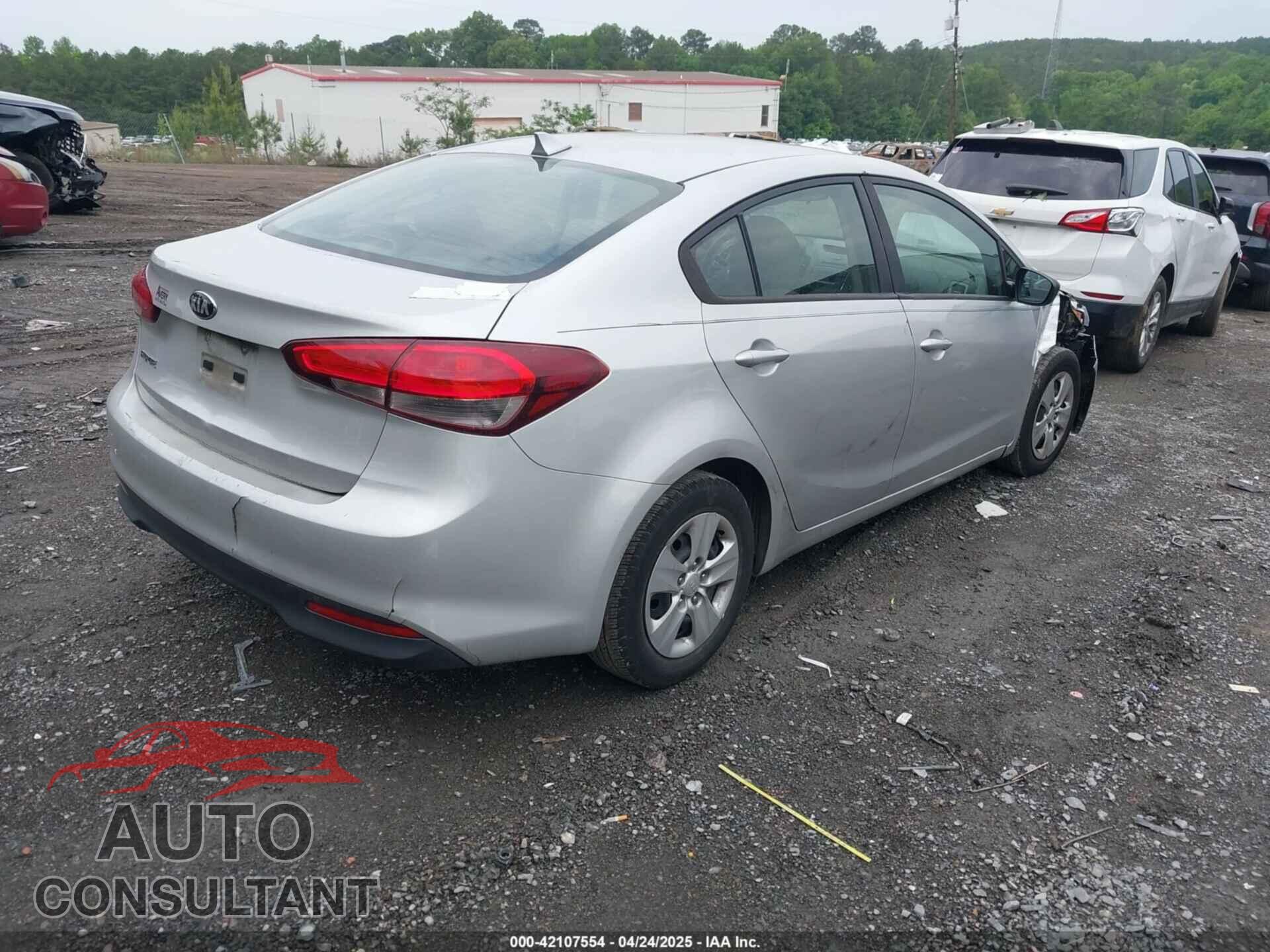 KIA FORTE 2017 - 3KPFK4A79HE052169