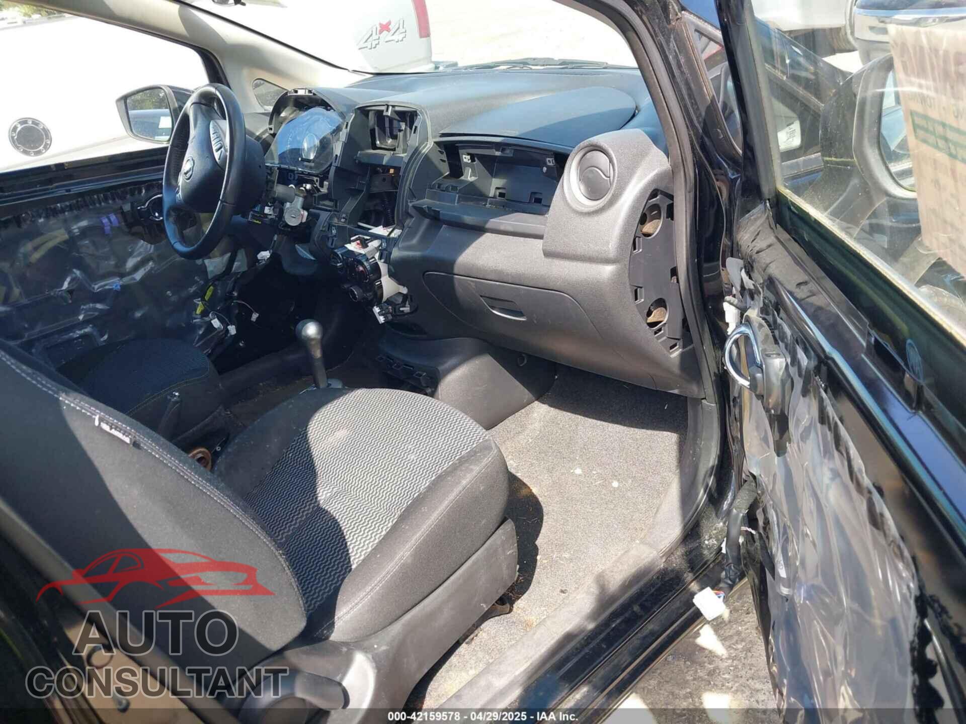 NISSAN VERSA NOTE 2015 - 3N1CE2CP0FL409858