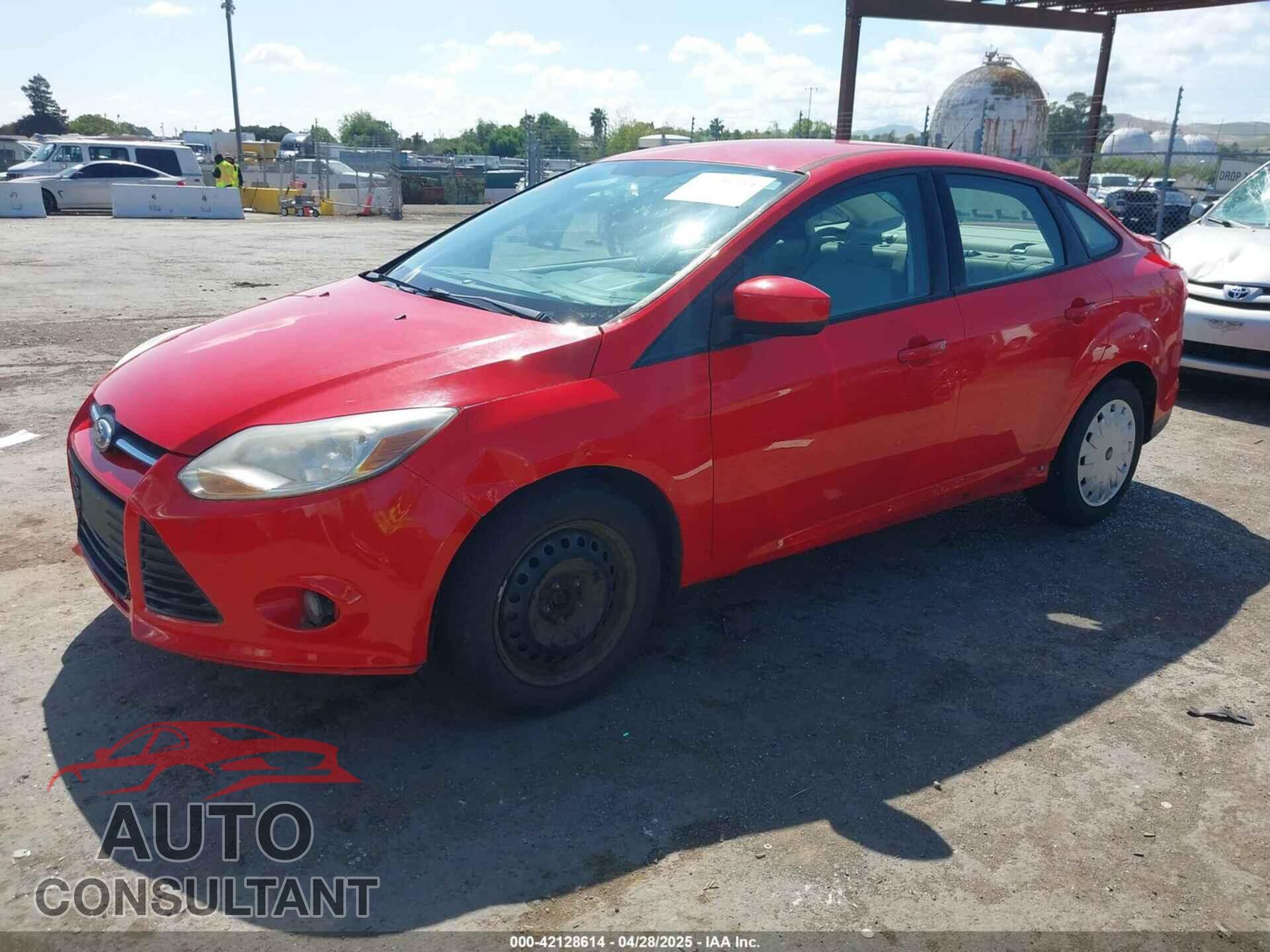 FORD FOCUS 2012 - 1FAHP3F27CL417875