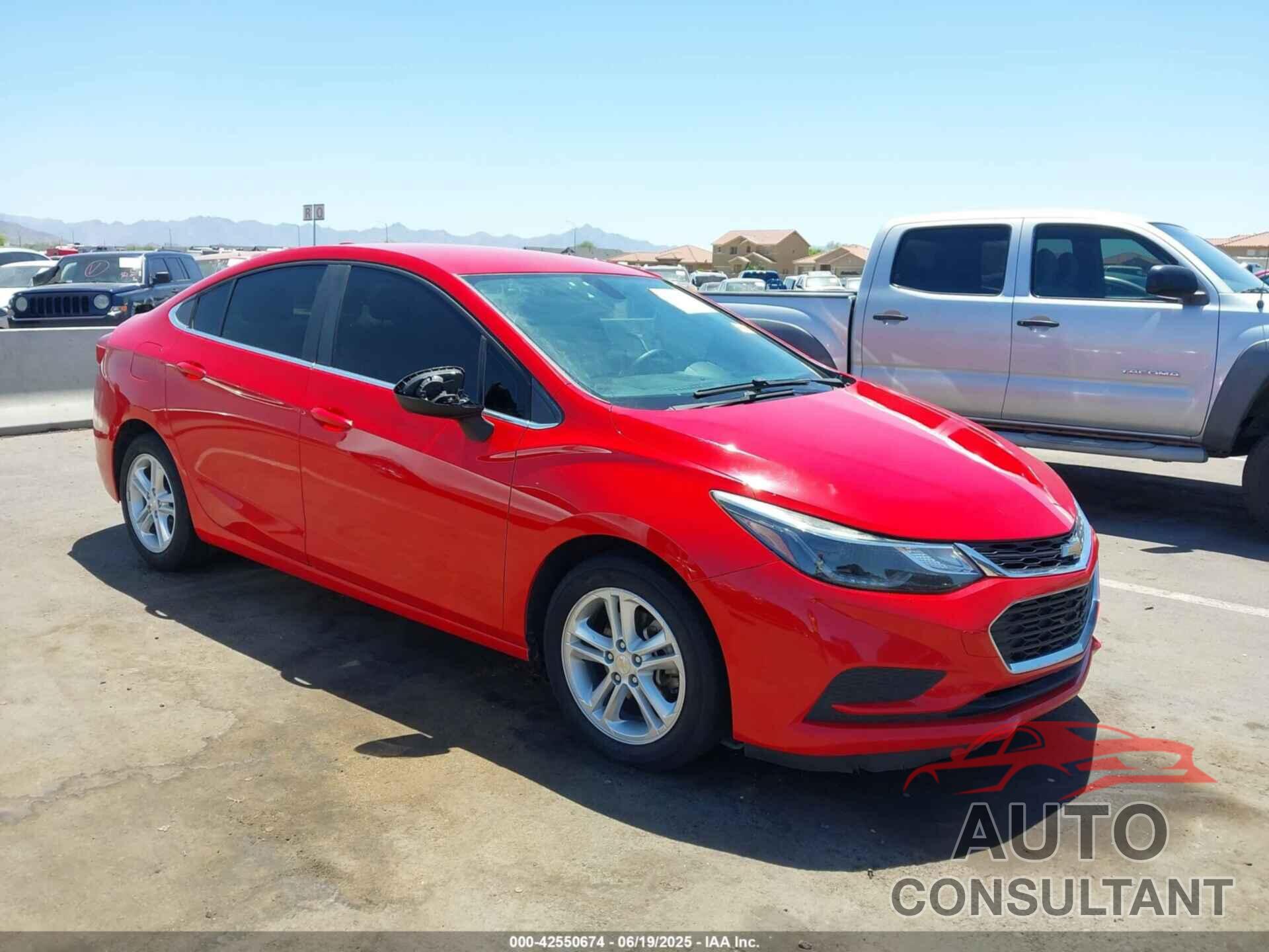 CHEVROLET CRUZE 2018 - 1G1BE5SM2J7160177