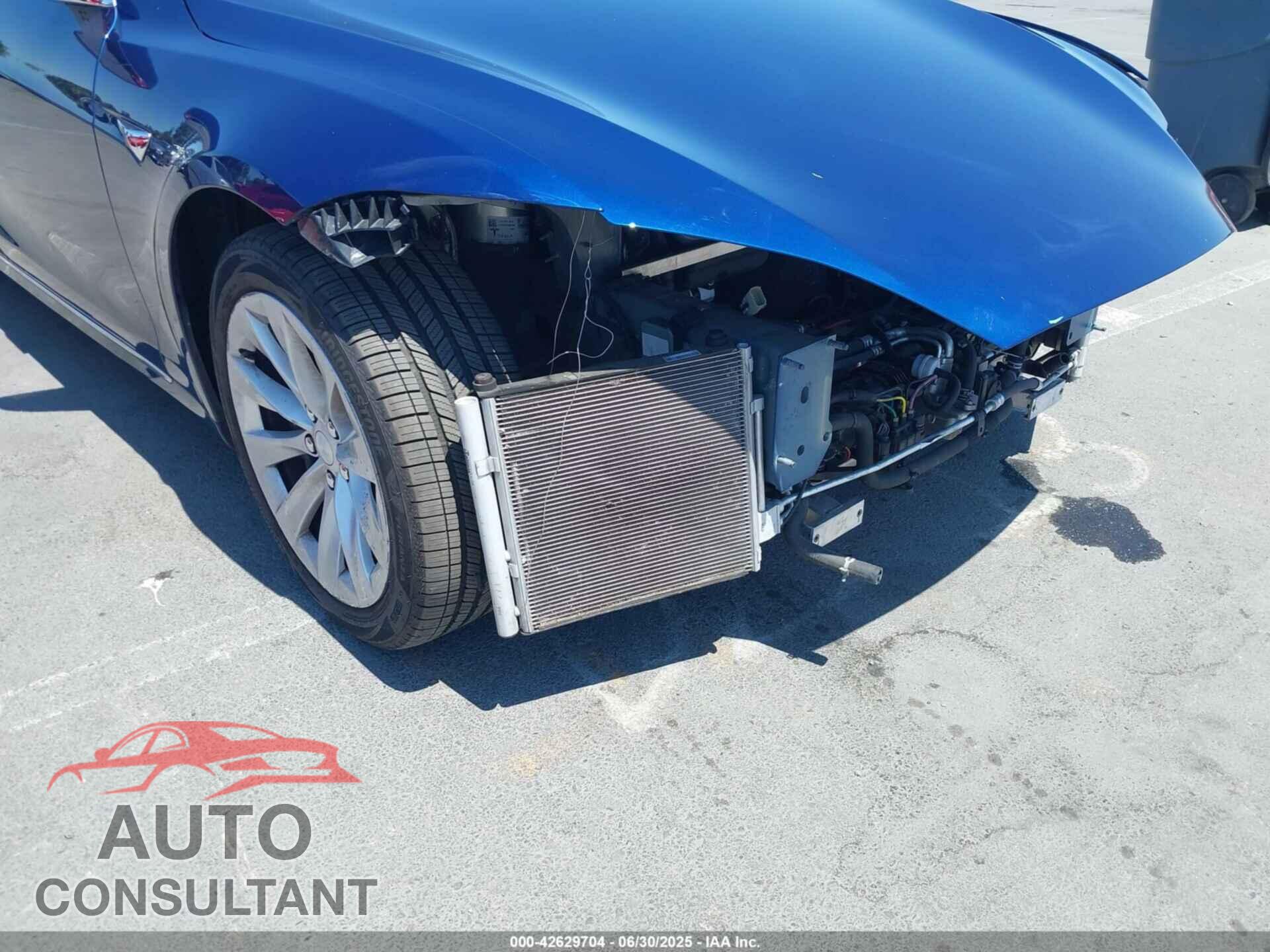 TESLA MODEL S 2018 - 5YJSA1E22JF262269