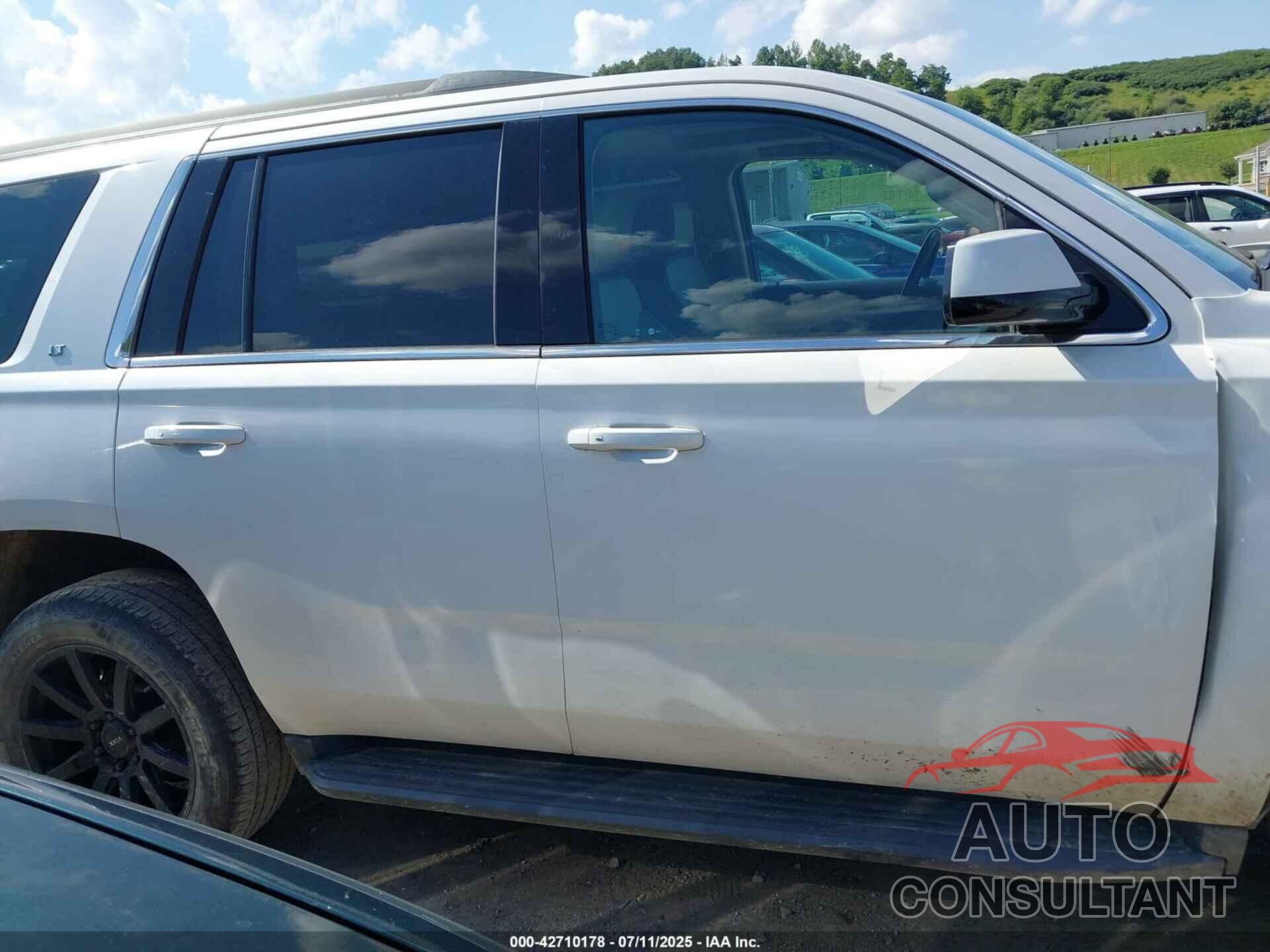 CHEVROLET TAHOE 2018 - 1GNSKBKC5JR308047