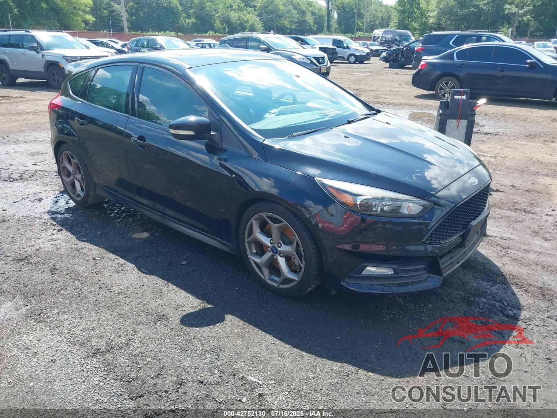 FORD FOCUS ST 2017 - 1FADP3L97HL326547