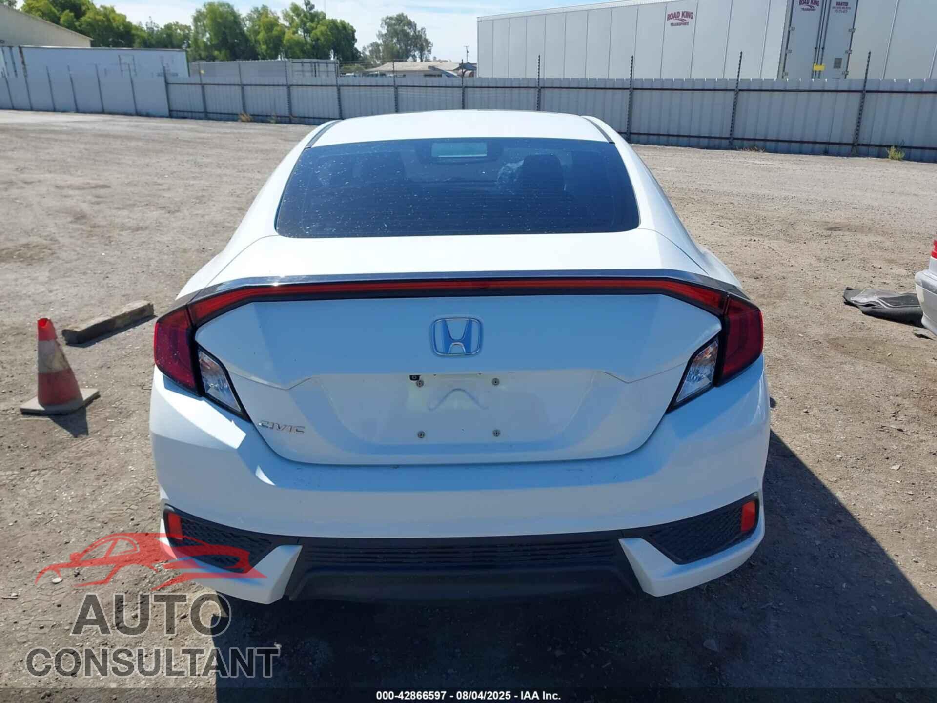 HONDA CIVIC 2018 - 2HGFC4B02JH305097
