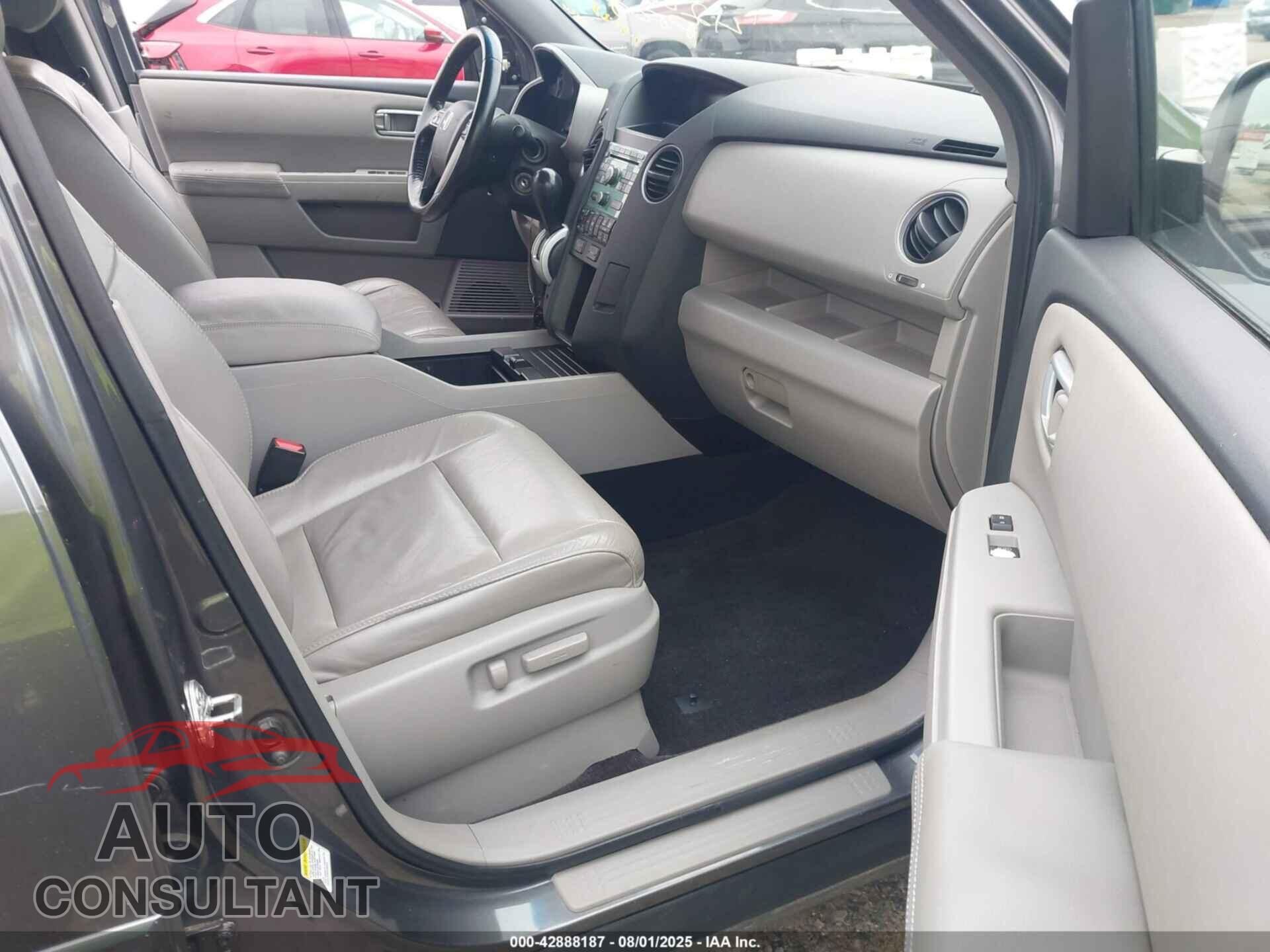 HONDA PILOT 2011 - 5FNYF3H56BB029378