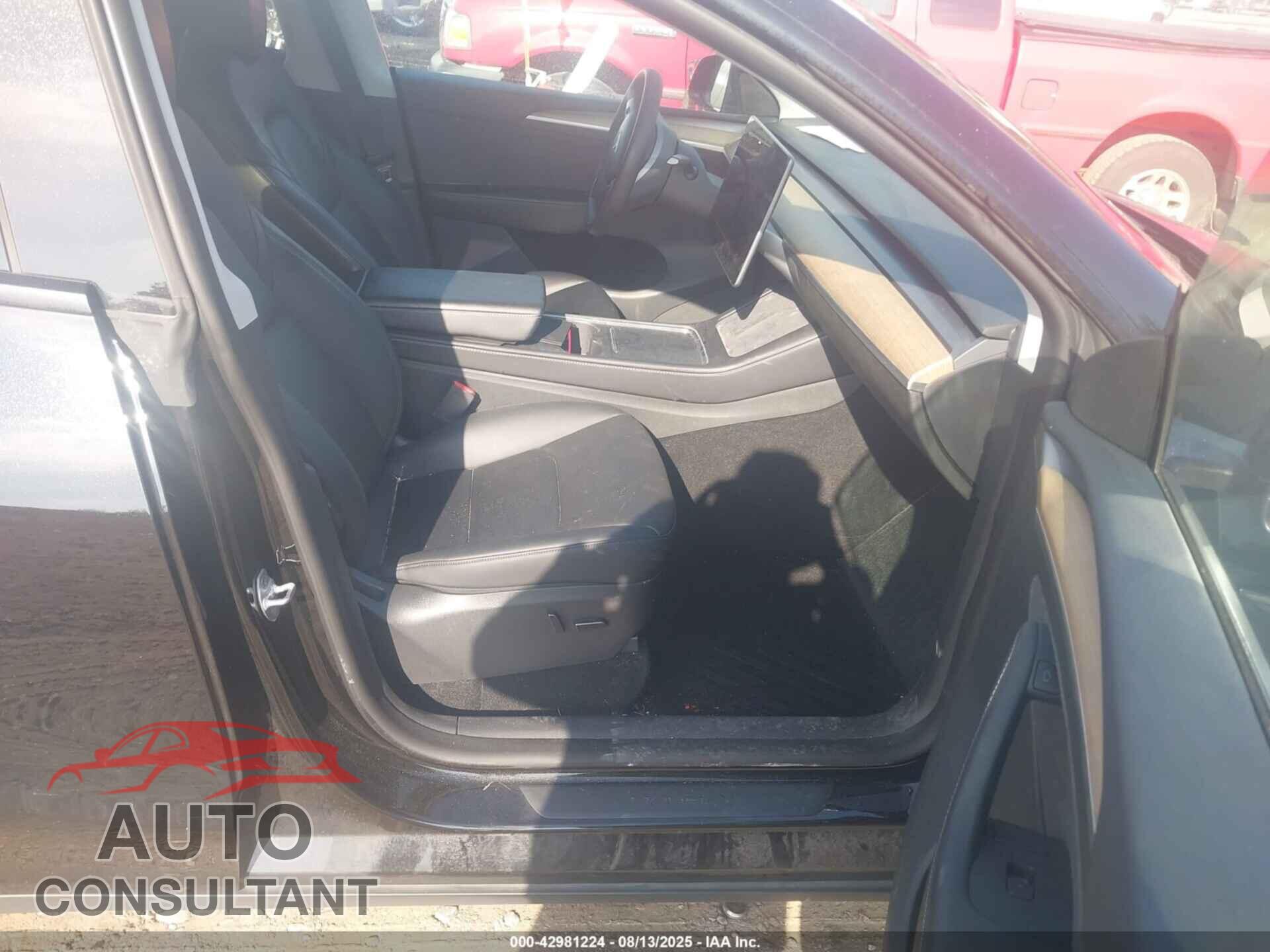 TESLA MODEL Y 2022 - 7SAYGDEE8NA016899