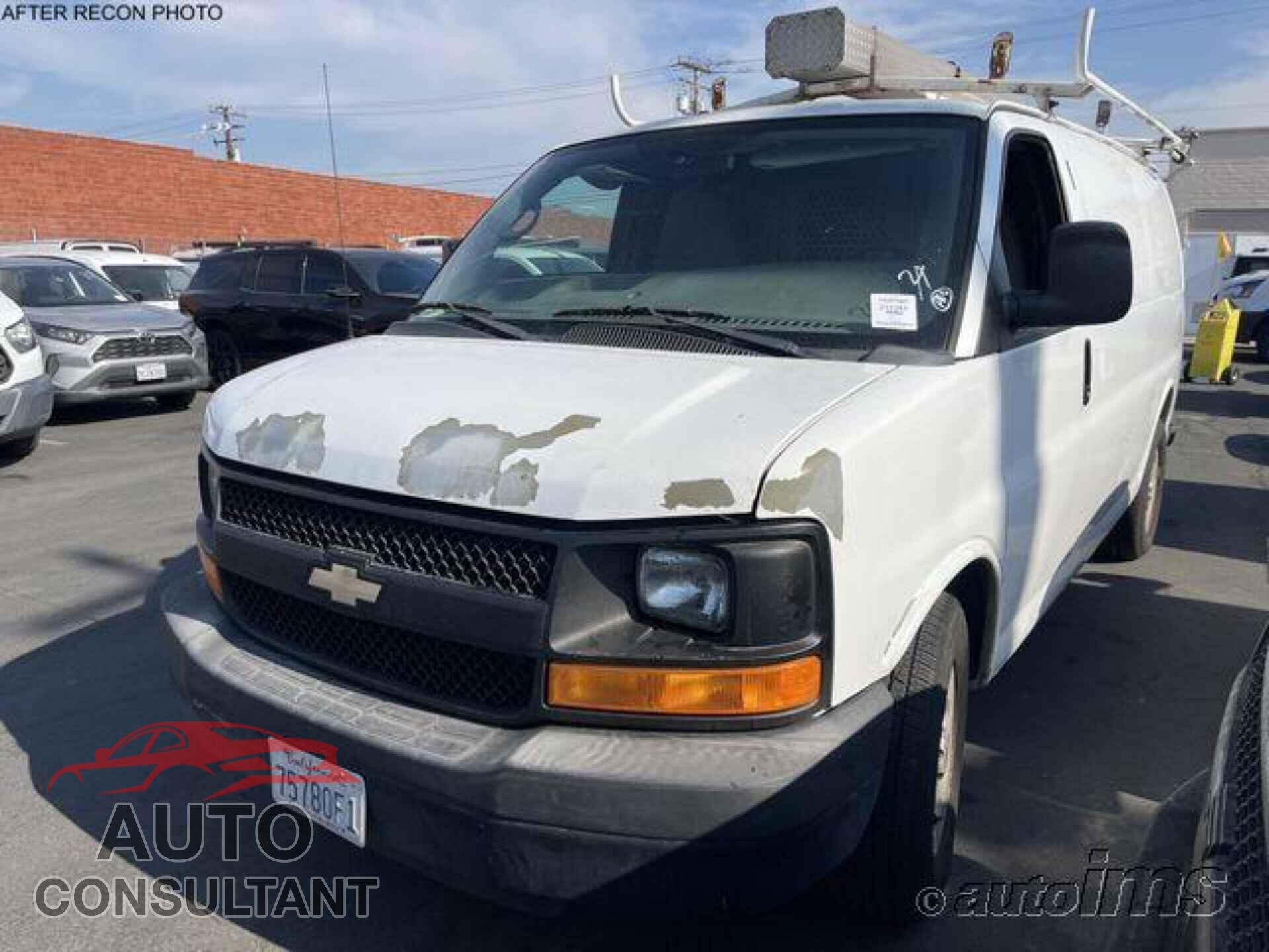 CHEVROLET EXPRESS G1500 2012 - 1GCSGAFX9C1146345