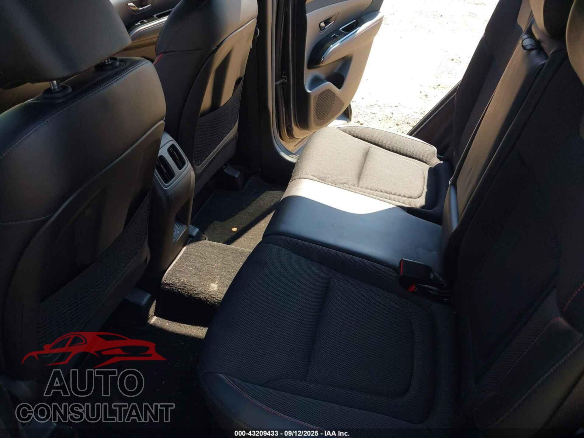HYUNDAI TUCSON 2022 - KM8JFCAEXNU088100