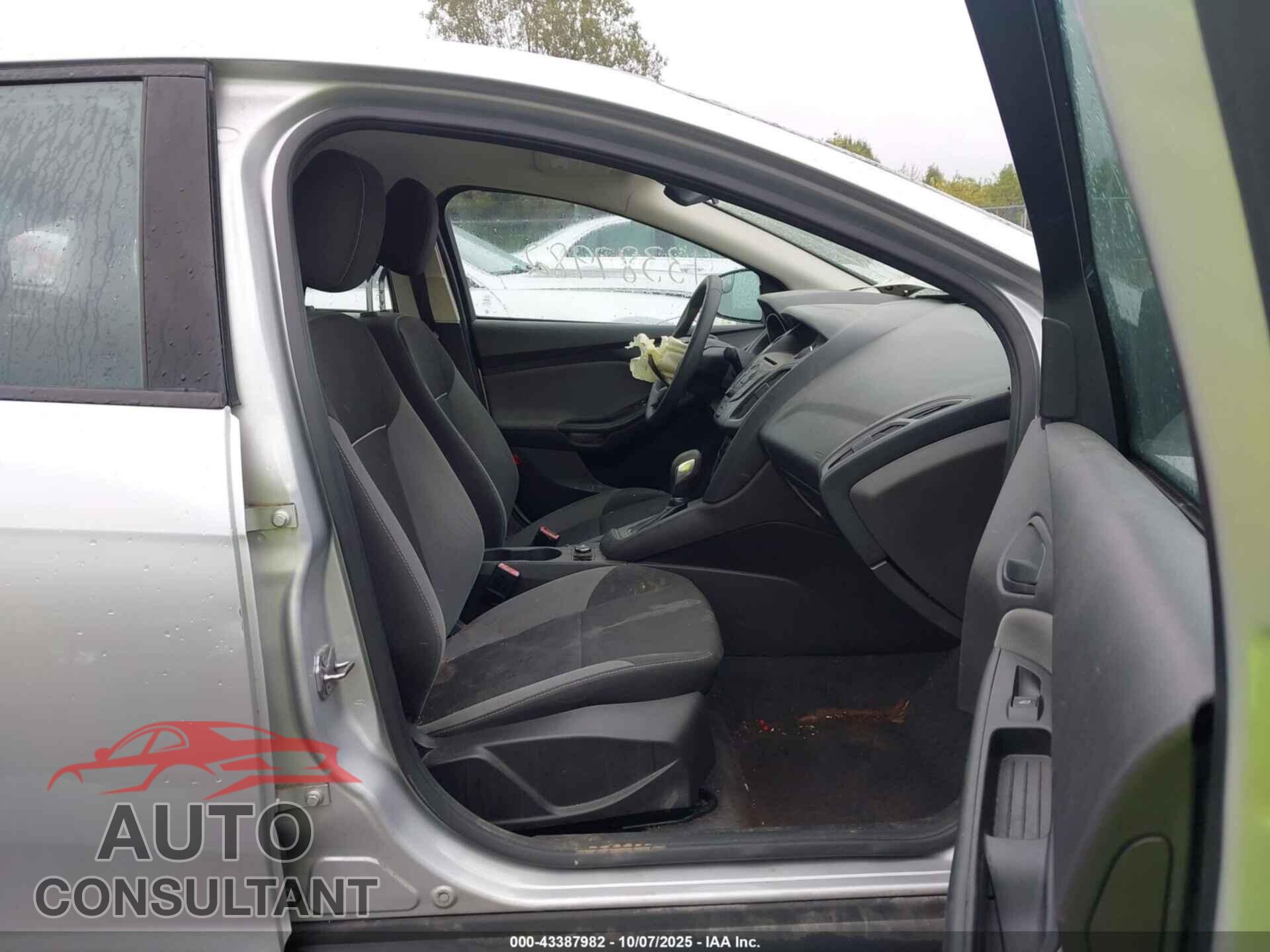 FORD FOCUS 2012 - 1FAHP3E27CL226281