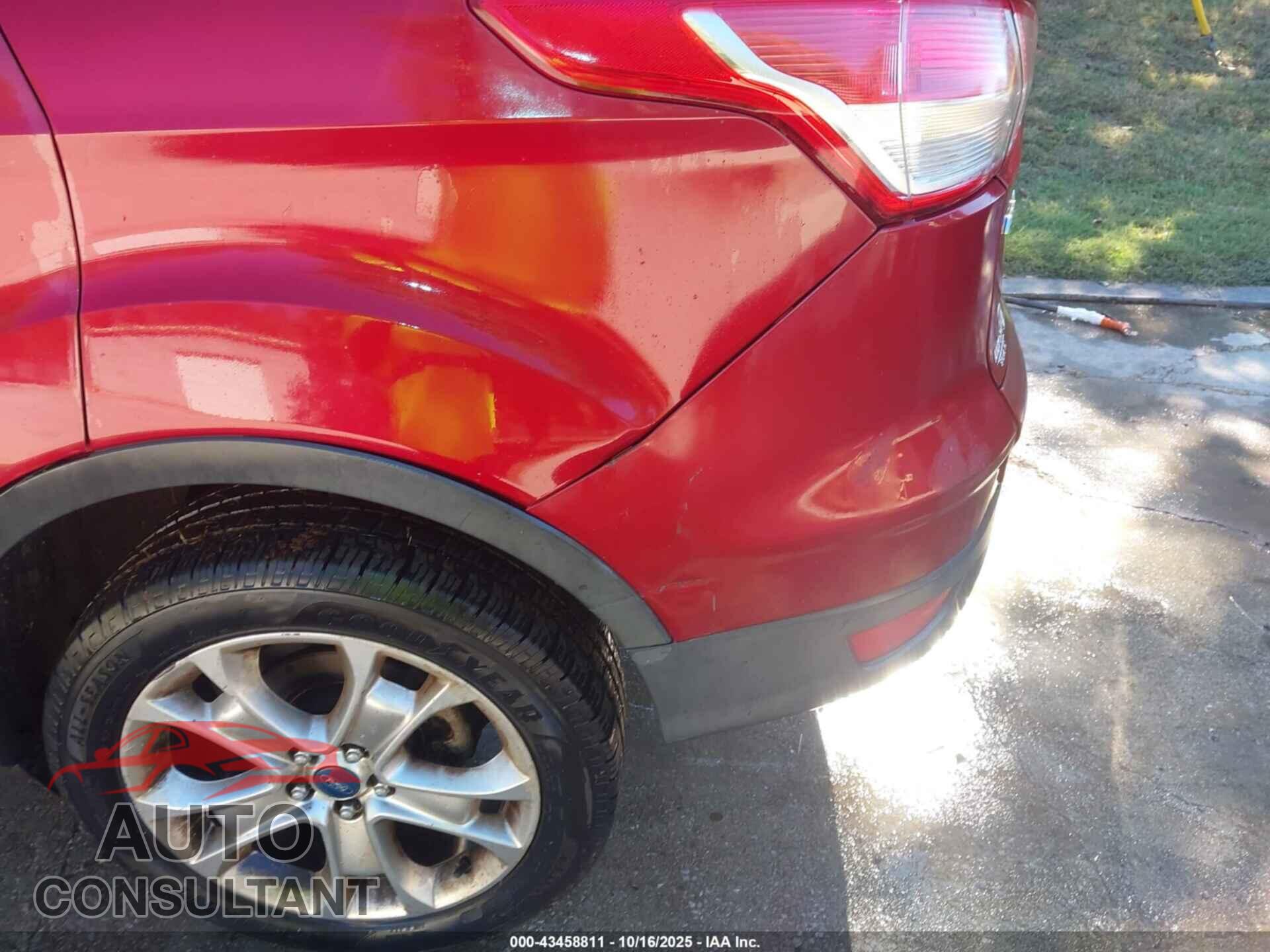 FORD ESCAPE 2013 - 1FMCU9H92DUC95721