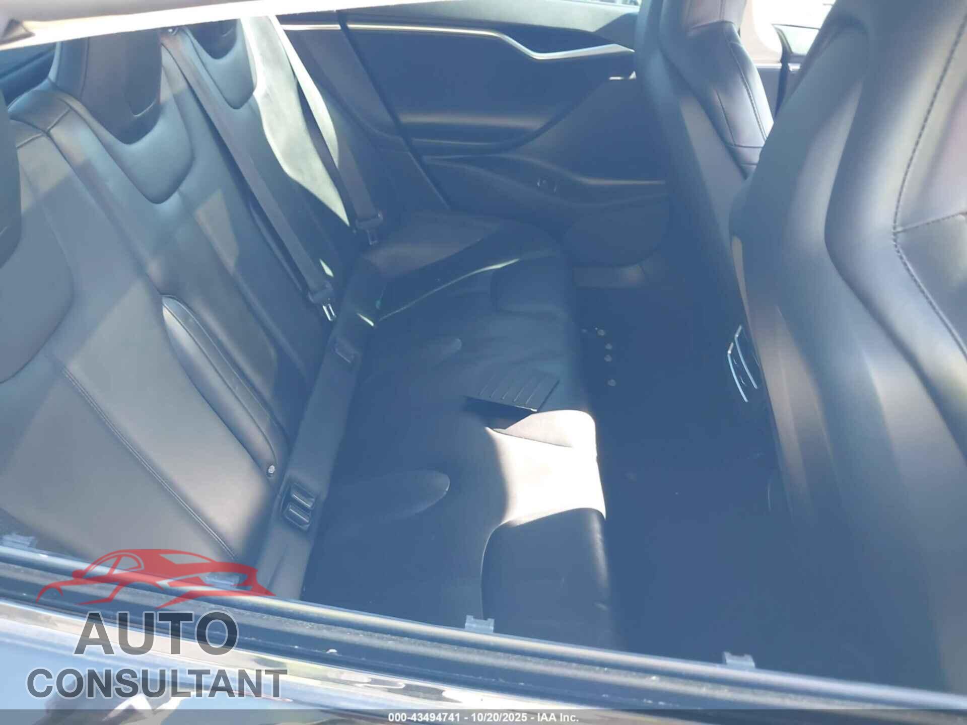 TESLA MODEL S 2015 - 5YJSA1E27FF114173