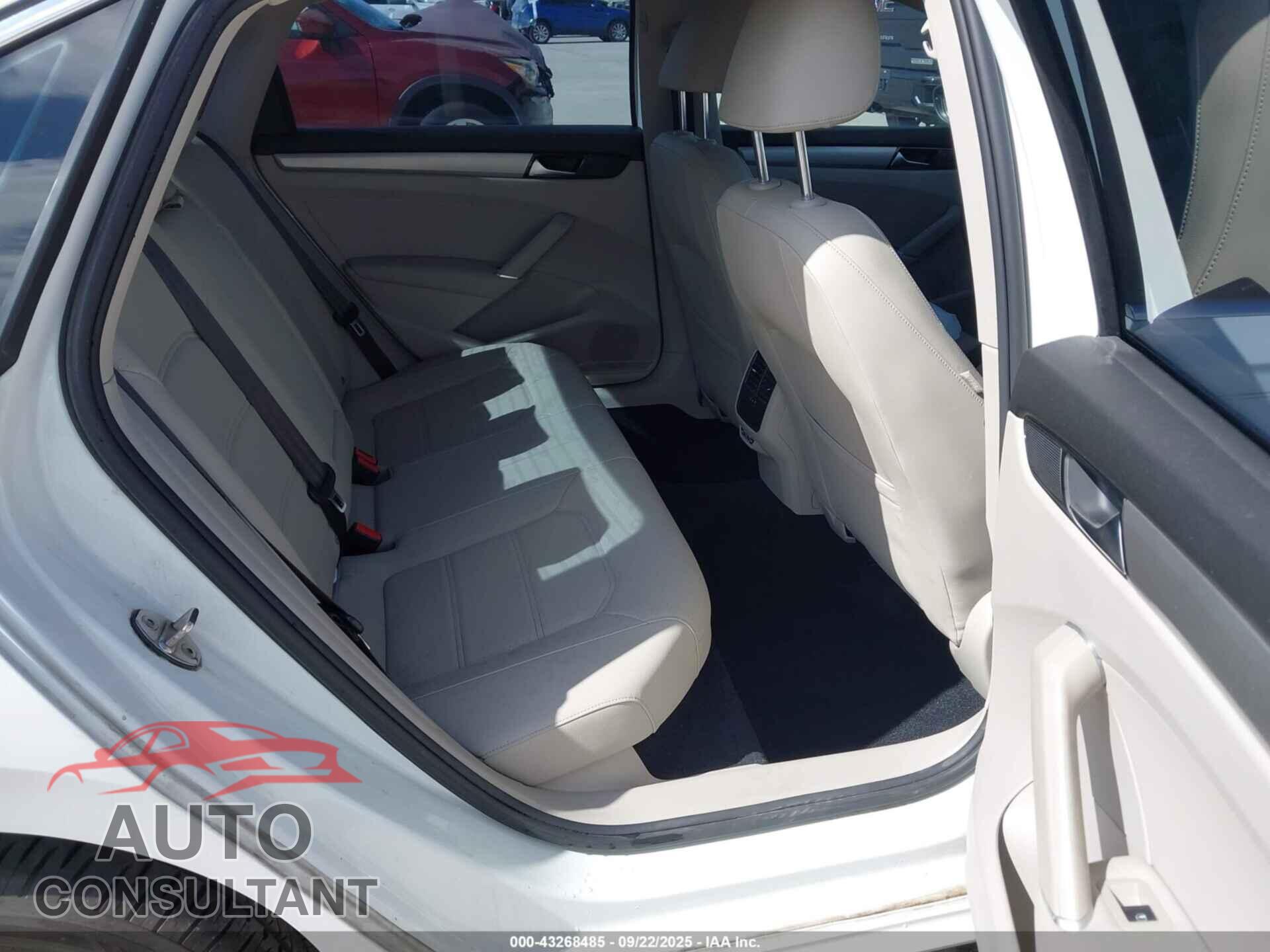 VOLKSWAGEN PASSAT 2020 - 1VWWA7A34LC024505