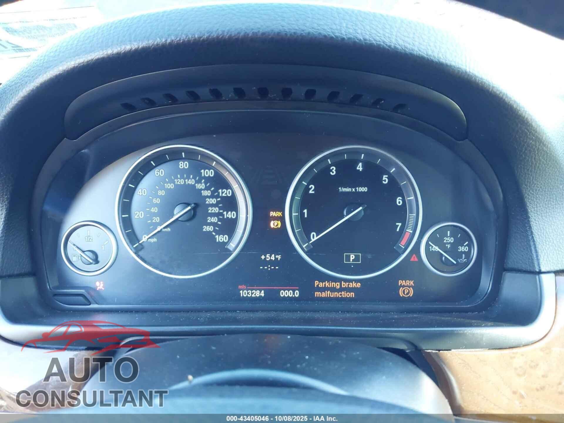BMW 528I 2013 - WBAXG5C5XDDY34707