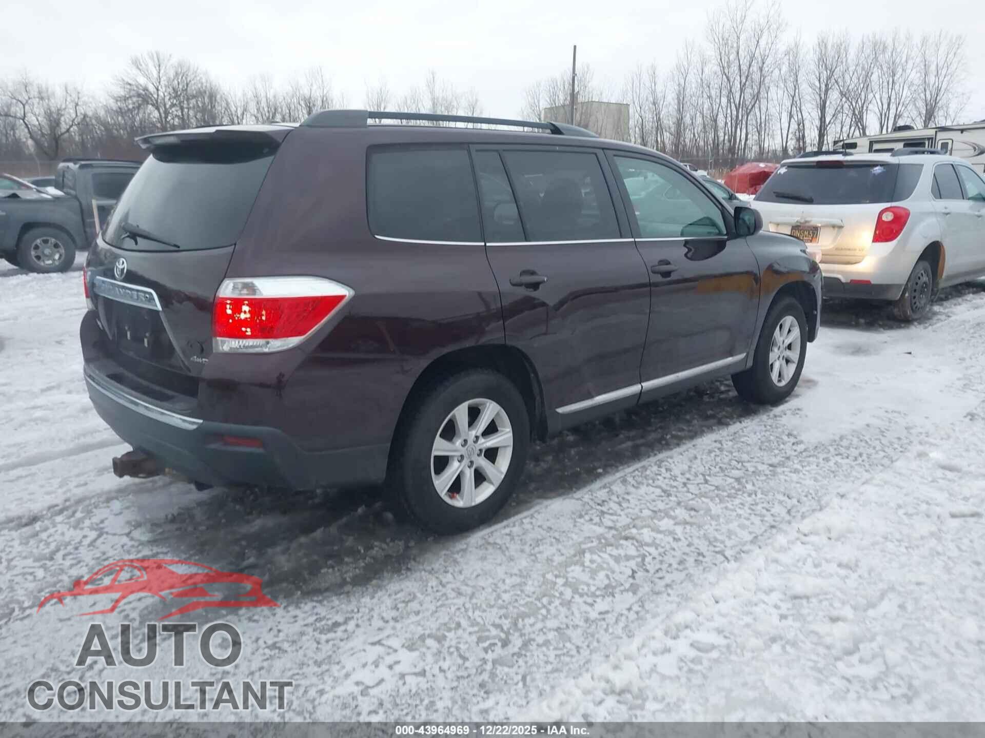 TOYOTA HIGHLANDER 2011 - 5TDBK3EH4BS048832