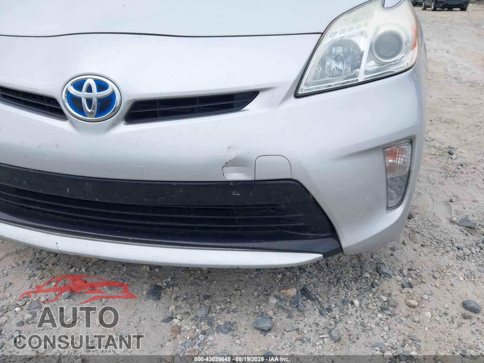 TOYOTA PRIUS 2015 - JTDKN3DU4F0426307