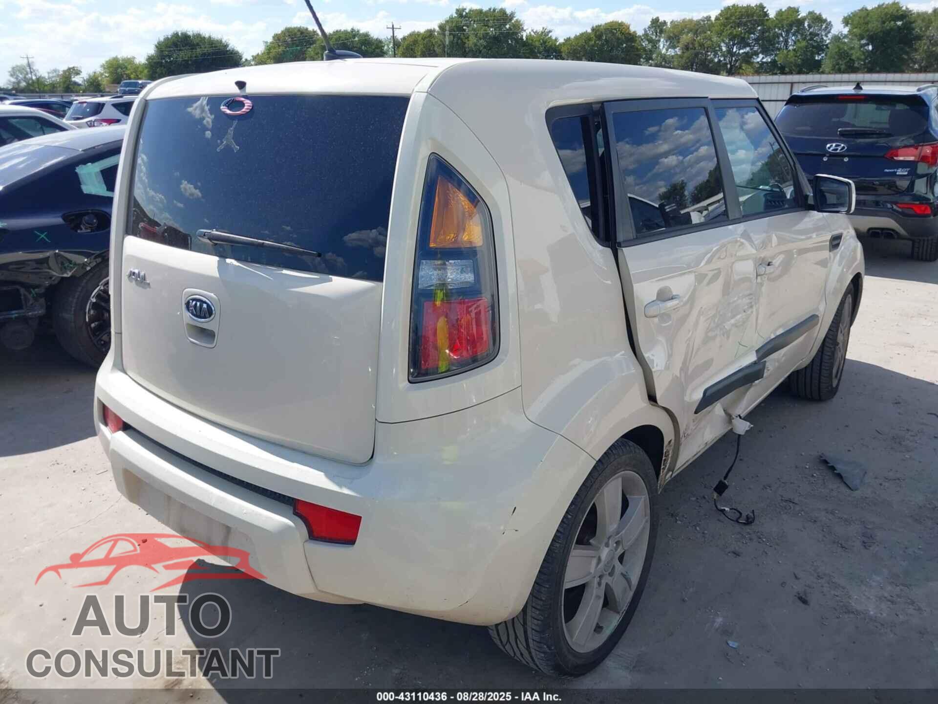 KIA SOUL 2011 - KNDJT2A27B7732448