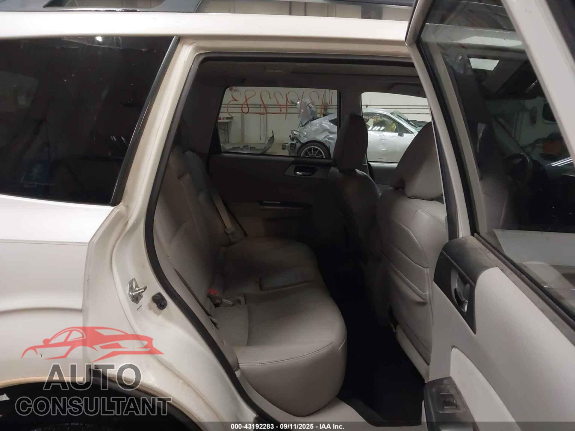 SUBARU FORESTER 2011 - JF2SHAEC1BH742374