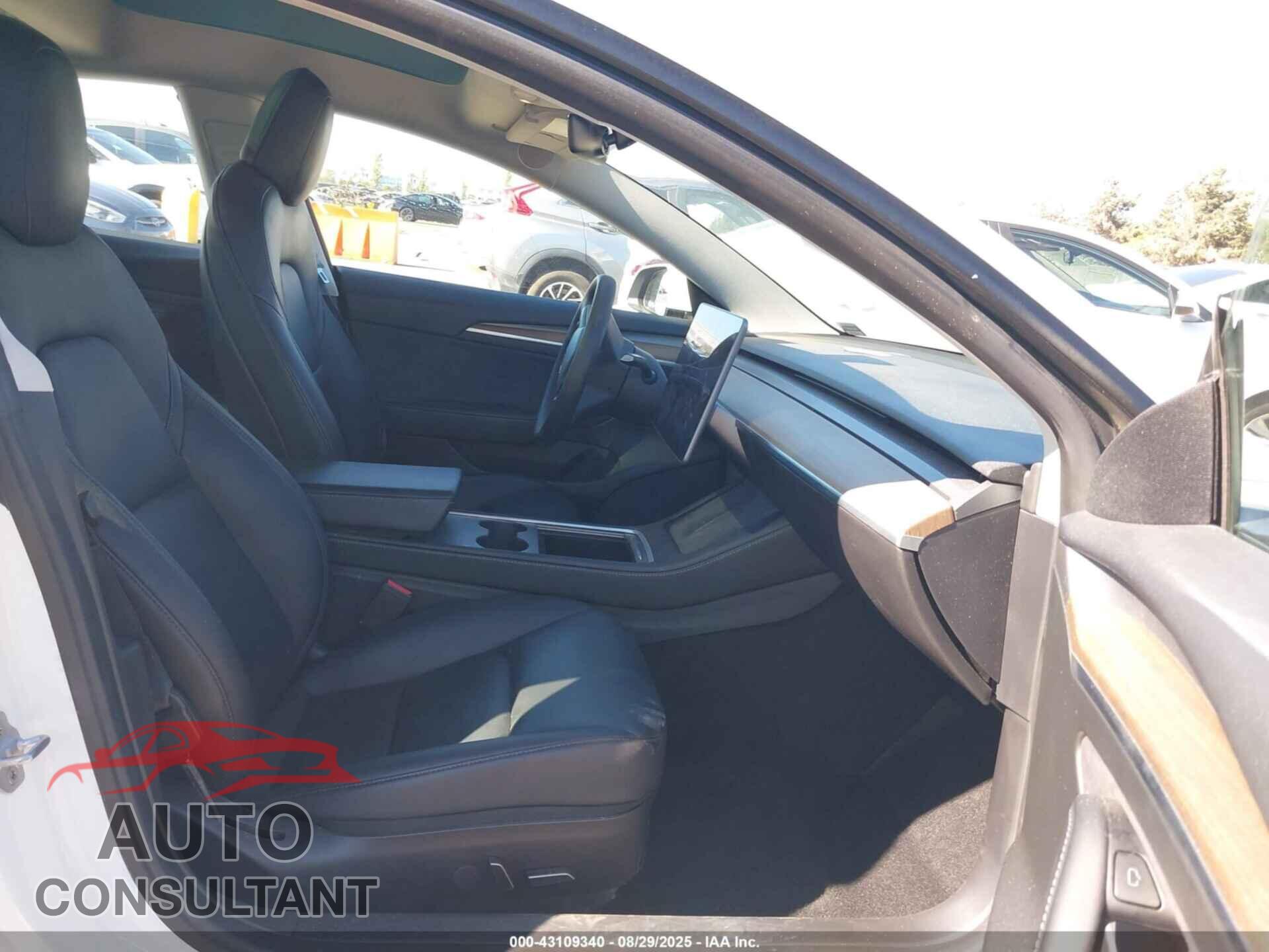 TESLA MODEL 3 2022 - 5YJ3E1EA9NF177029