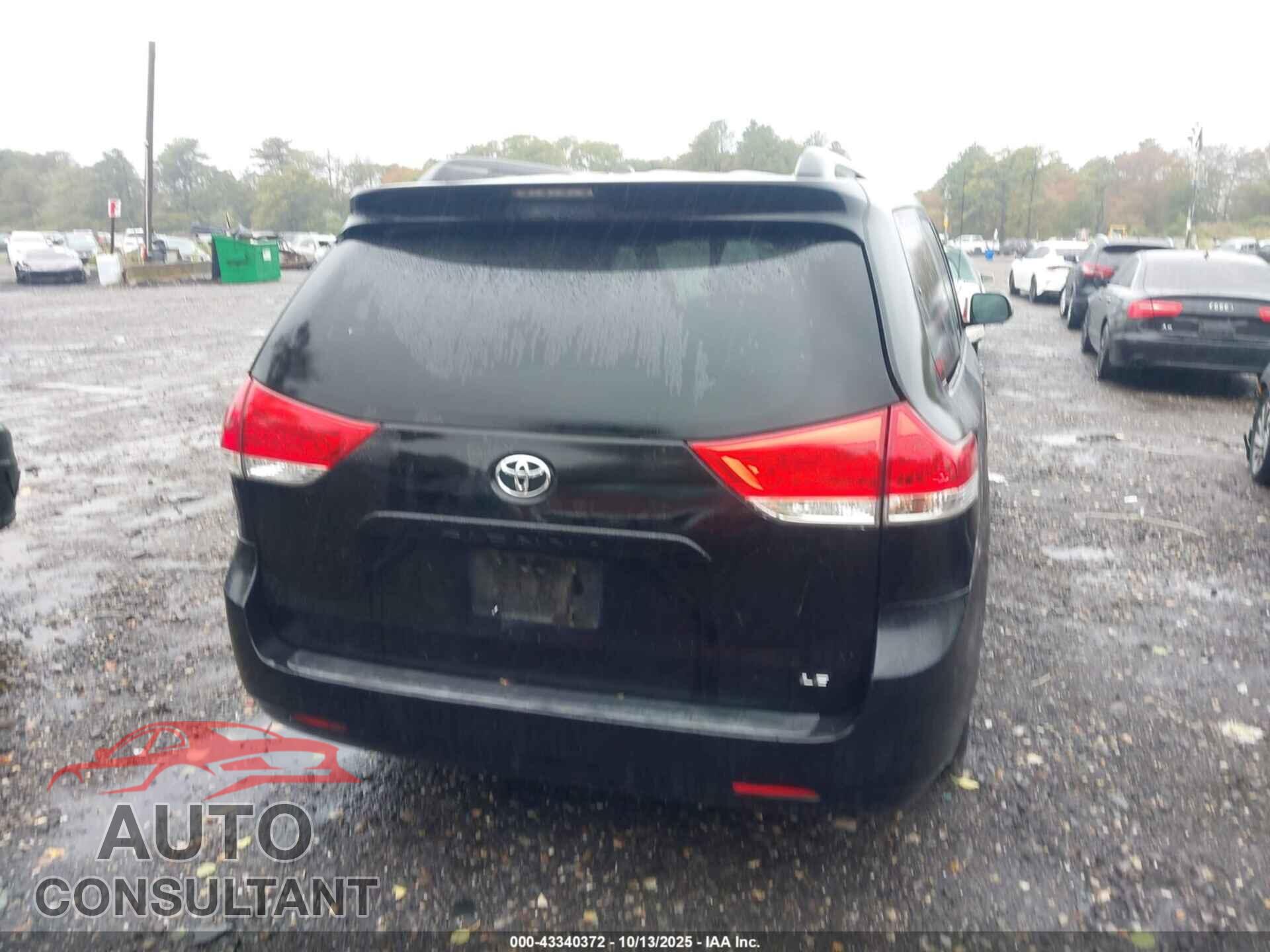 TOYOTA SIENNA 2012 - 5TDKK3DC0CS277578
