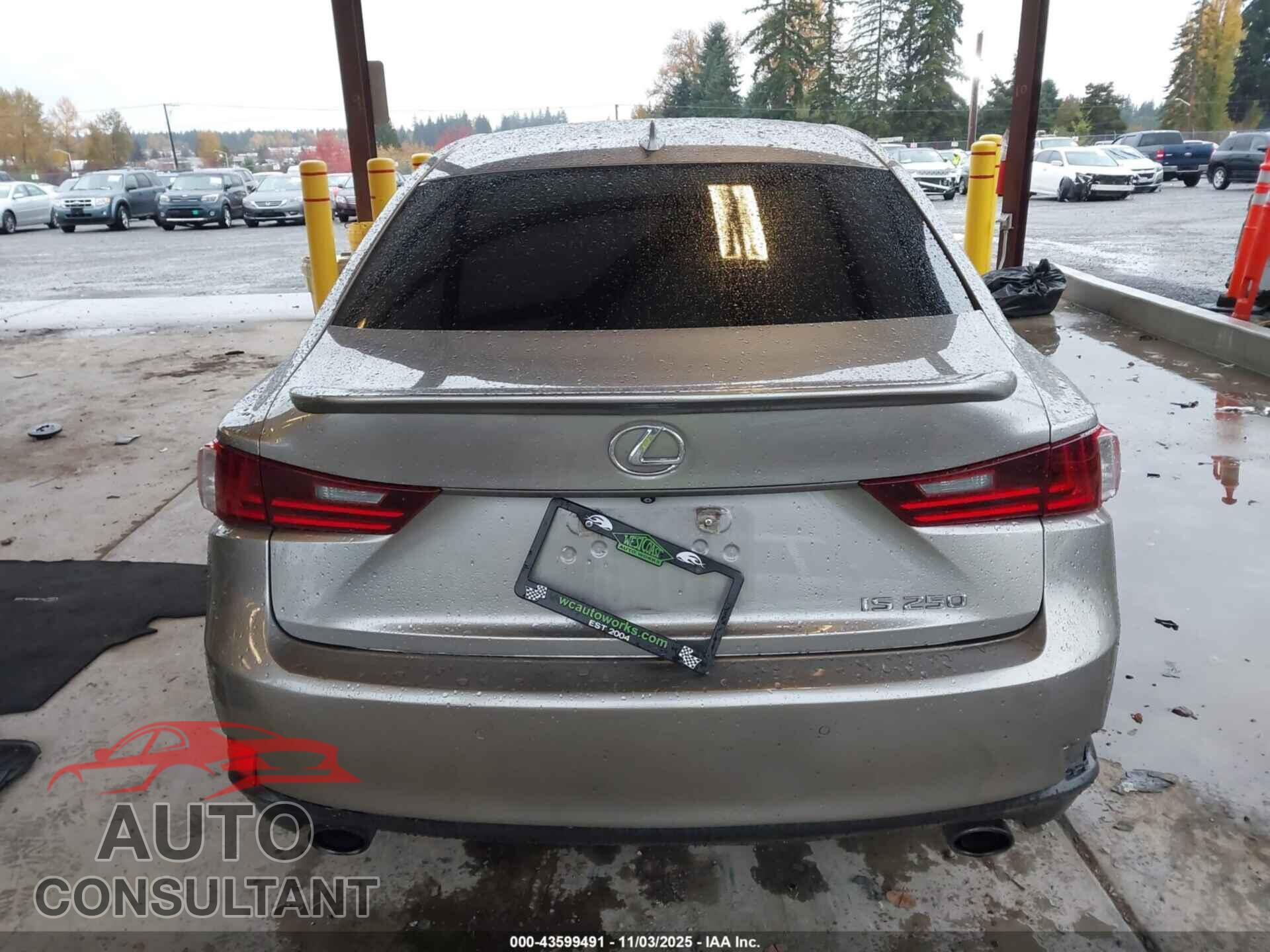LEXUS IS 250 2015 - JTHBF1D26F5050422