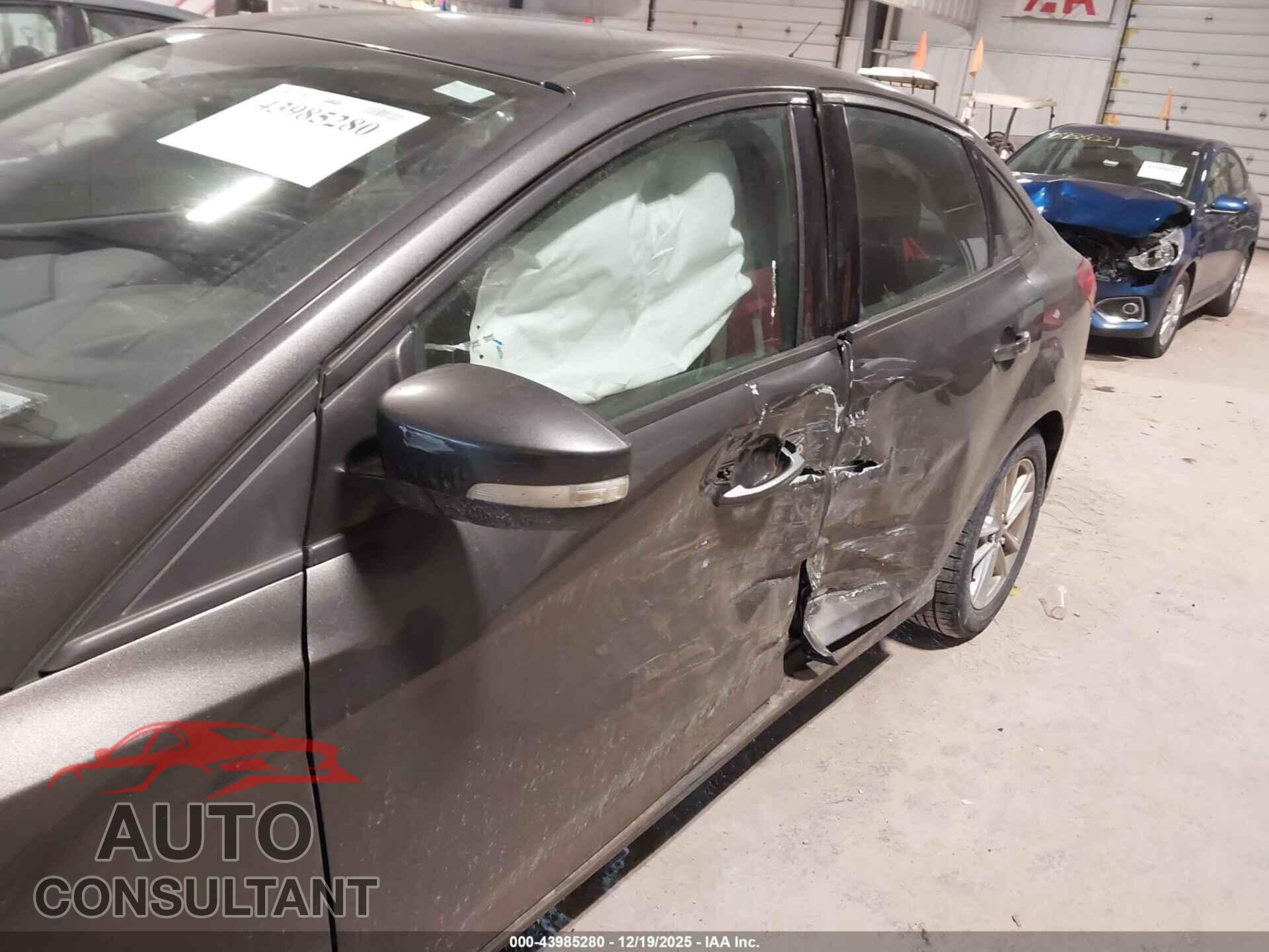 FORD FOCUS 2016 - 1FADP3F28GL220508