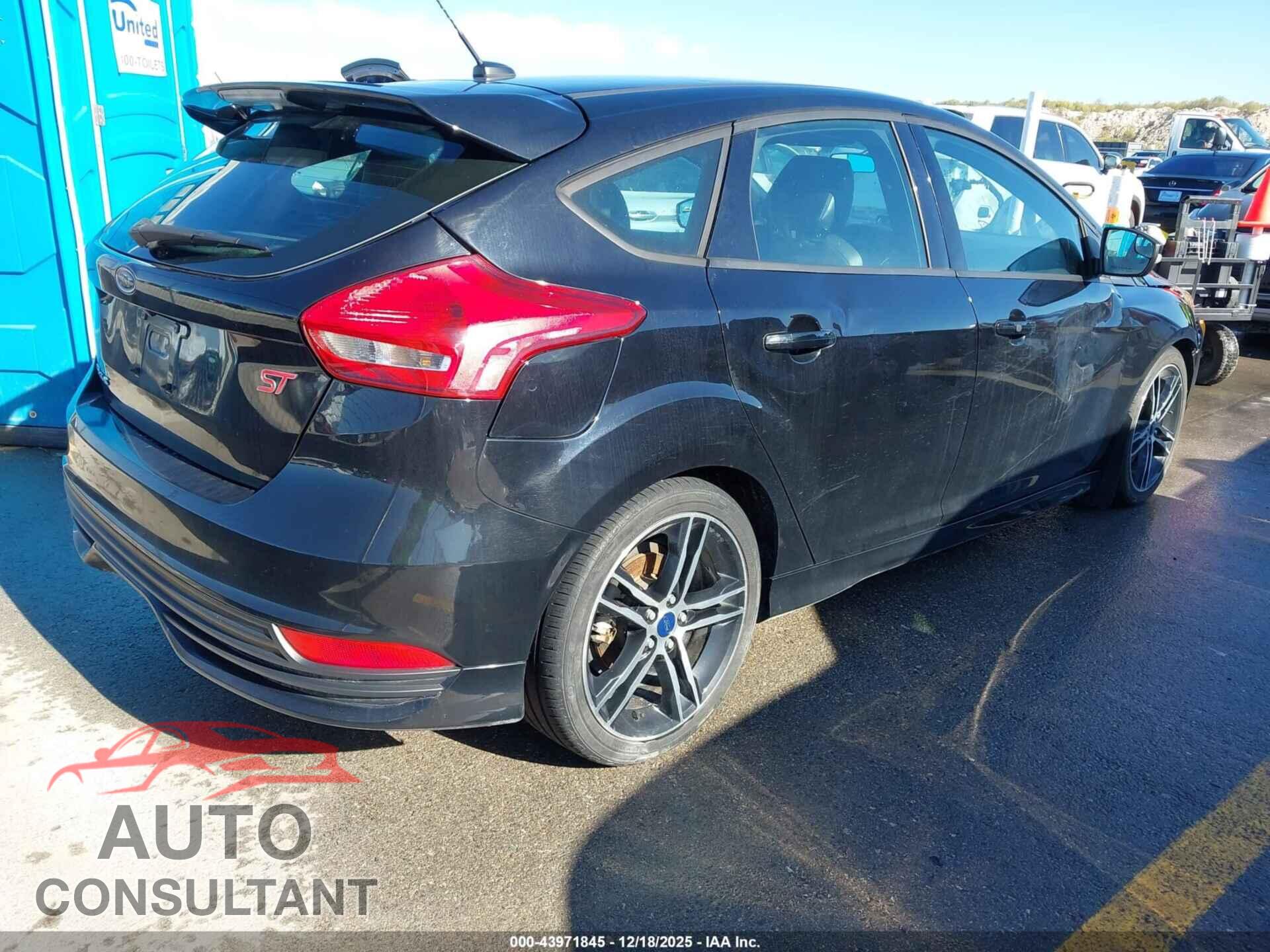 FORD FOCUS ST 2017 - 1FADP3L9XHL307734