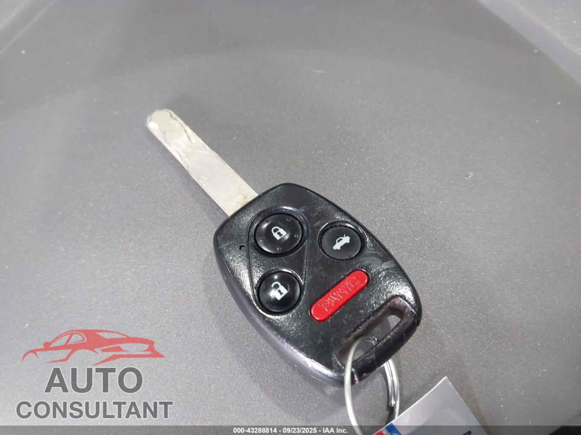 HONDA CIVIC 2012 - 2HGFB2F93CH549649