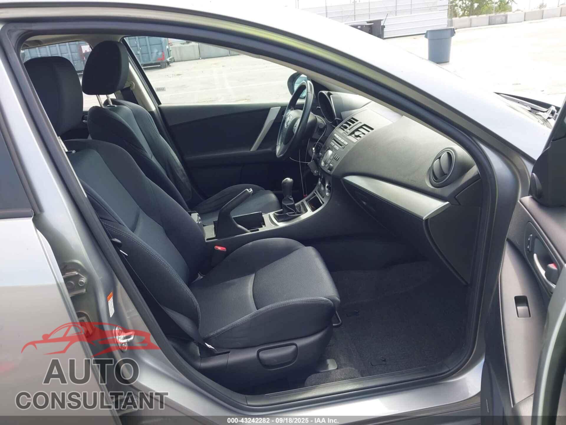 MAZDA MAZDA3 2010 - JM1BL1H64A1270469
