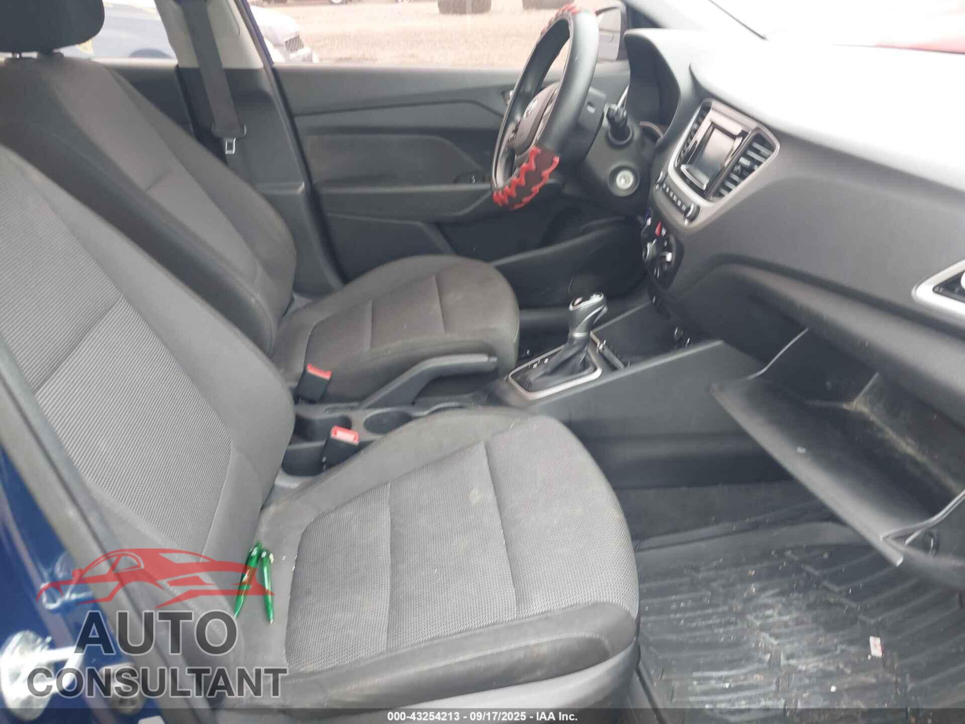 HYUNDAI ACCENT 2020 - 3KPC24A60LE103111